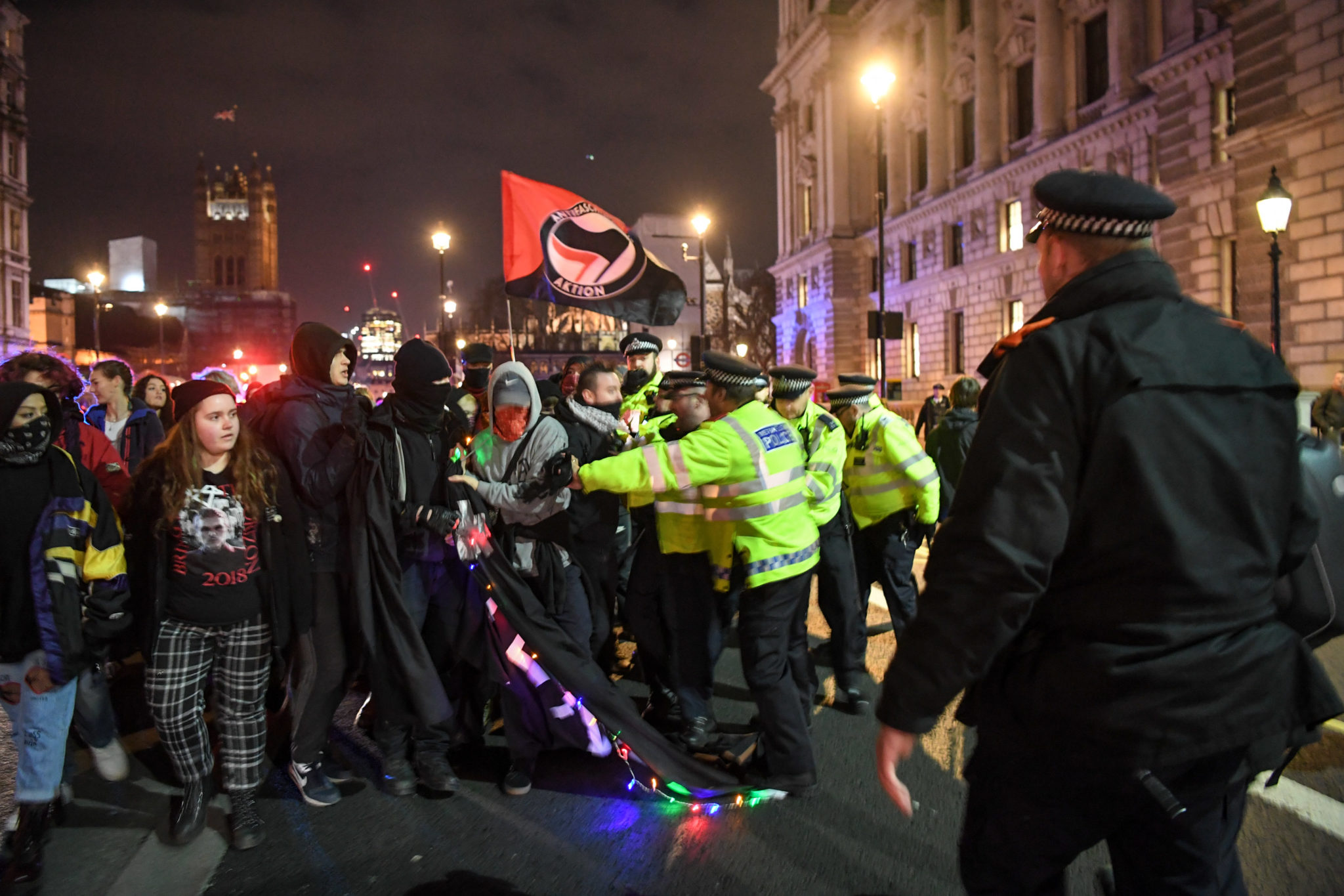 London: Antifa protesterer mot valgresultatet&nbsp;<span>(+)</span>