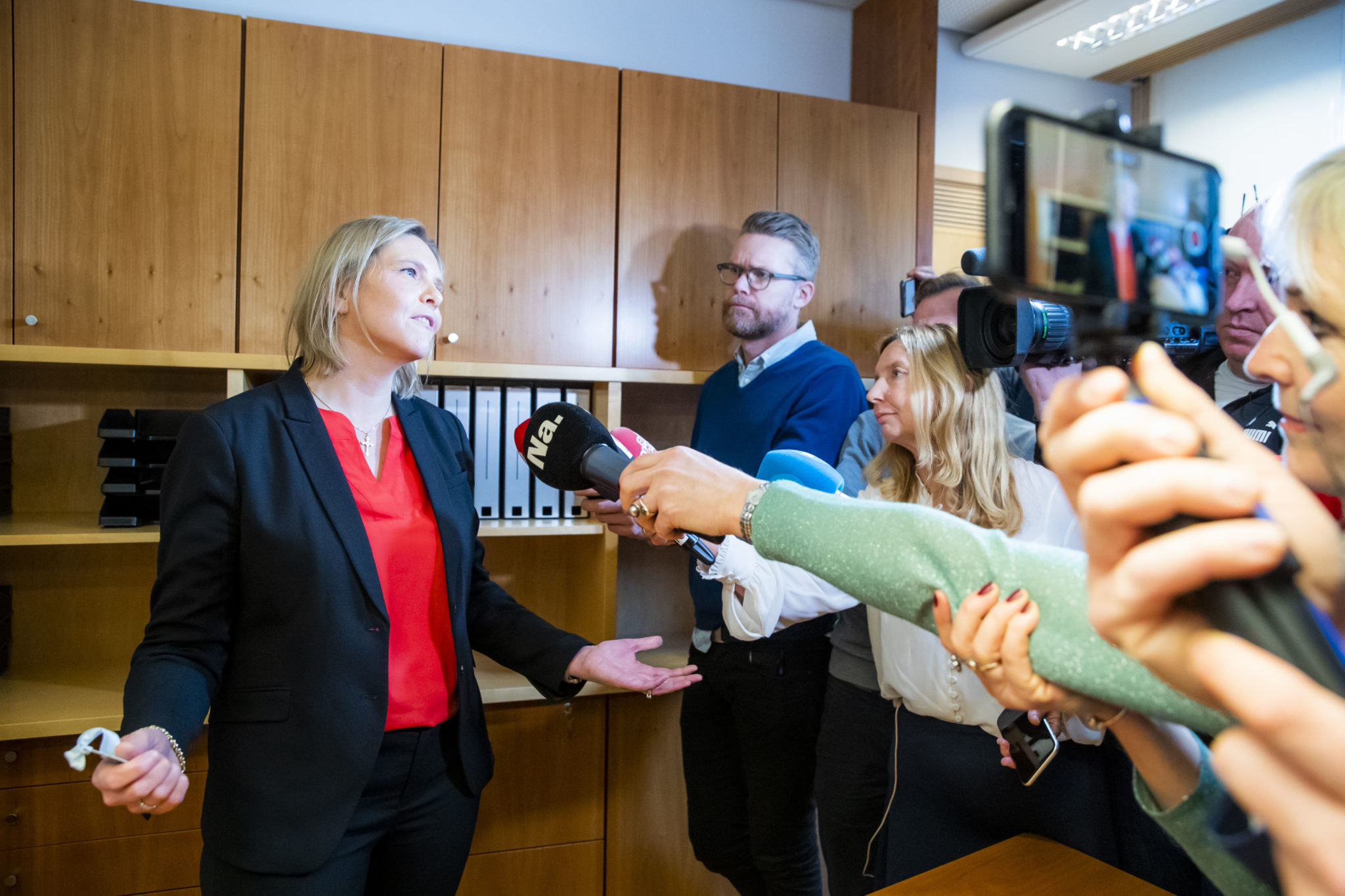 Senterpartiet krever svar fra Listhaug om omstridt strømkabel&nbsp;<span>(+)</span>