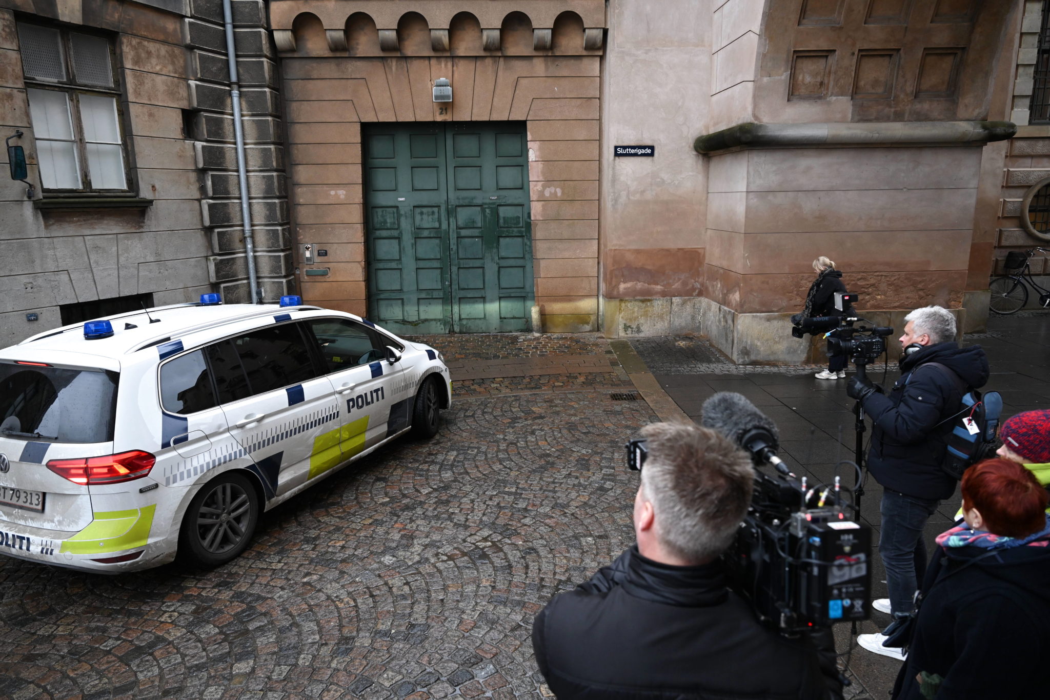 DK: To menn og en kvinne siktet for å ville skade Danmark "og et annet land"&nbsp;<span>(+)</span>