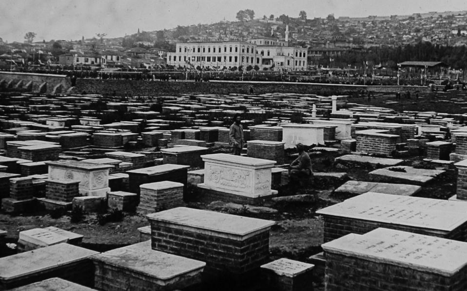 Den jødiske gravplass i Thessaloniki (før 6. desember 1942)&nbsp;<span>(+)</span>