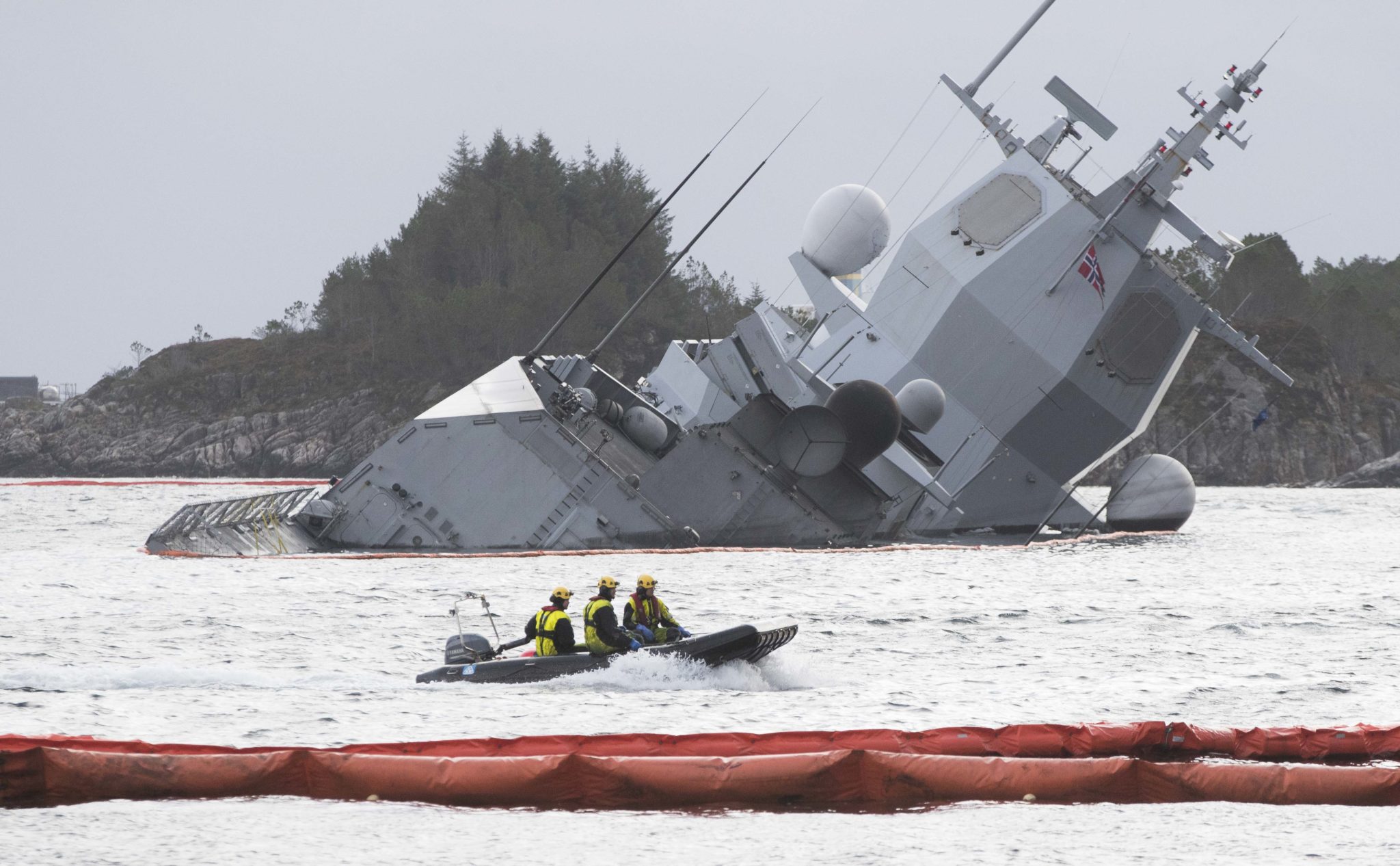 Rapport: Ansatte i Forsvaret visste om «sikkerhetskritiske» problemer på «Helge Ingstad»&nbsp;<span>(+)</span>