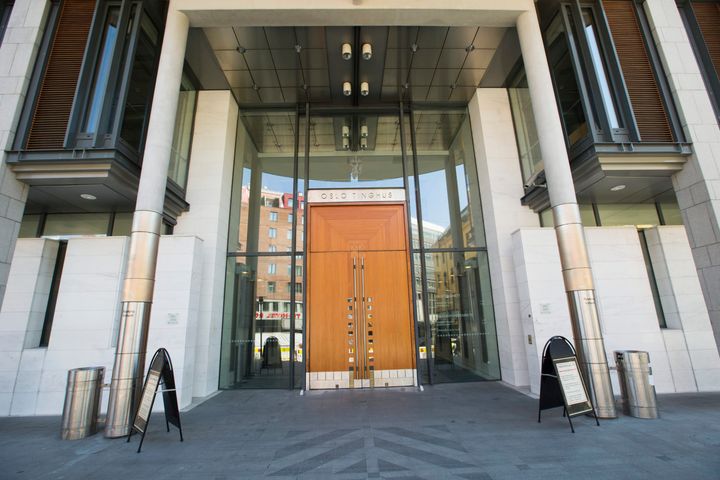 Foreldrepar tiltalt for å ha mishandlet datteren fordi hun ikke ville gifte seg med fetteren&nbsp;<span>(+)</span>