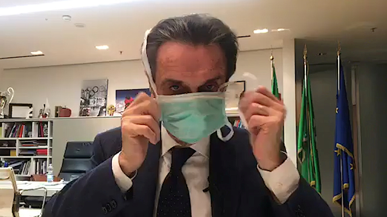 Lombardia påbyr munnbind utendørs, om nødvendig improvisert&nbsp;<span>(+)</span>