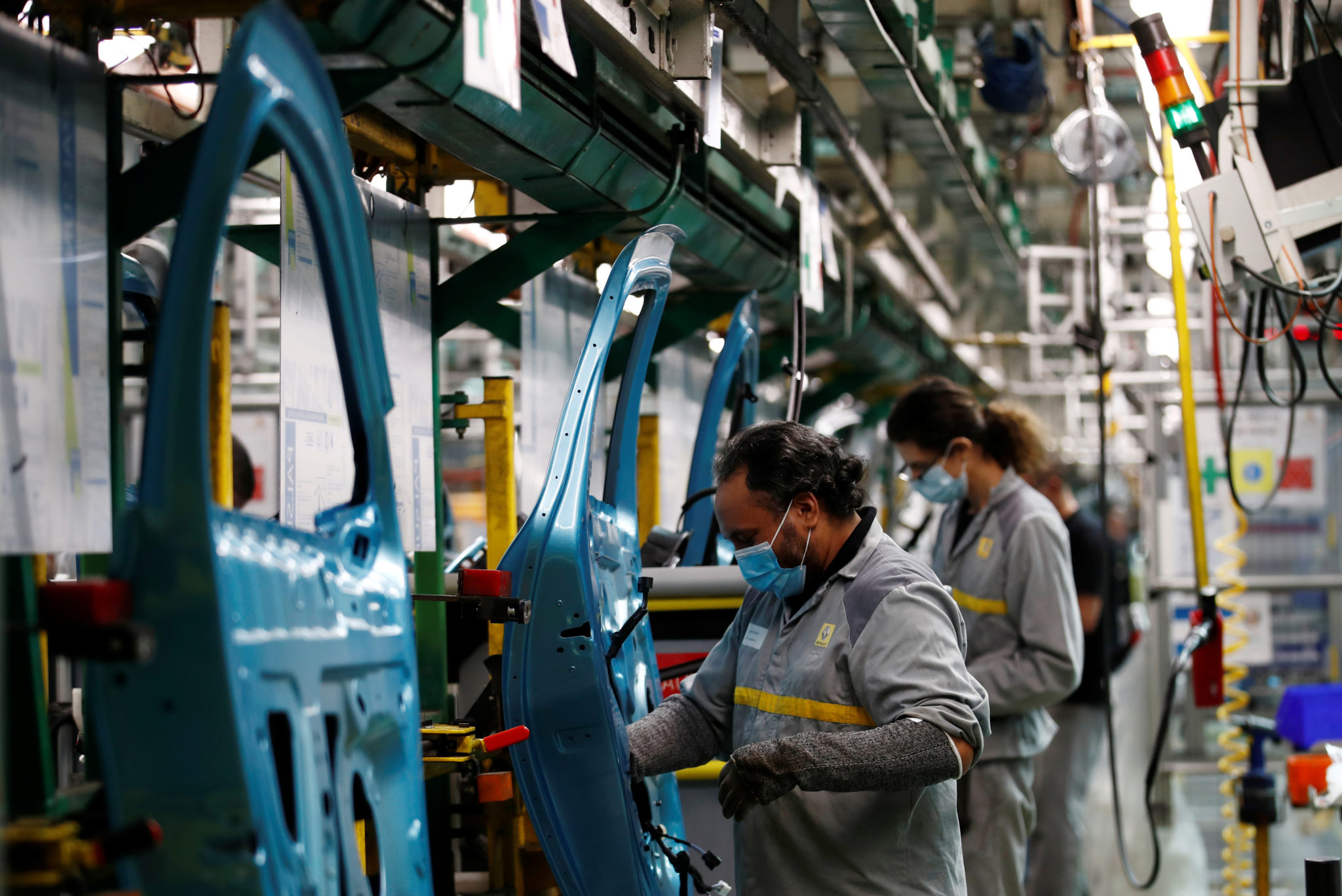 Macron vil bruke 87 milliarder på å berge Frankrikes bilindustri&nbsp;<span>(+)</span>