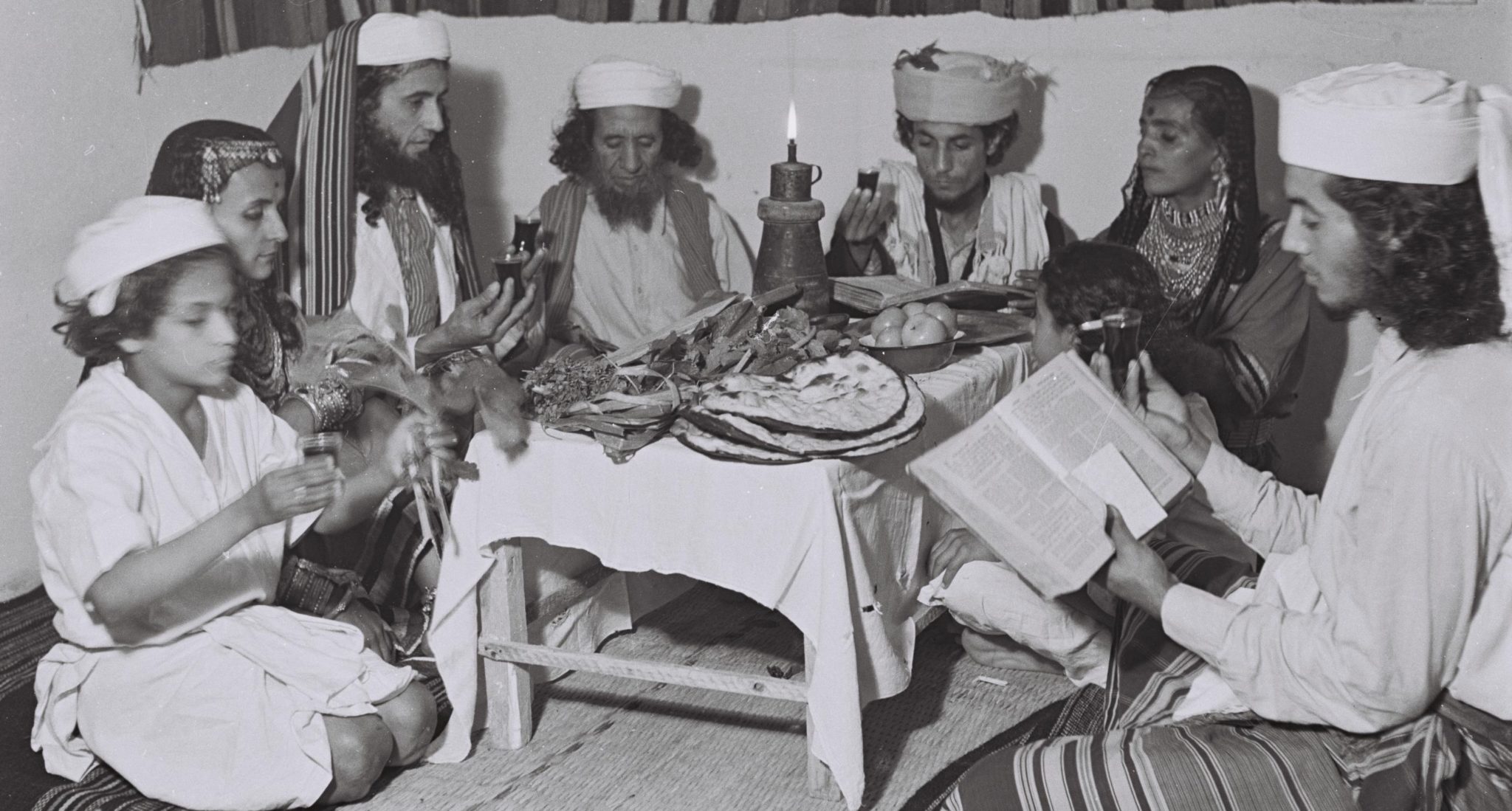 Yemenittisk Seder i Tel Aviv, 1. april 1946&nbsp;<span>(+)</span>