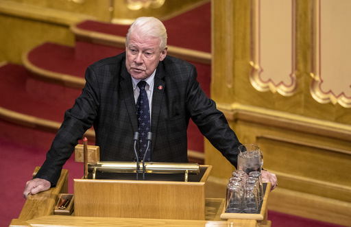 Lei av «unge jyplinger»: Carl I. Hagen vil ha folk med erfaring på Stortinget&nbsp;<span>(+)</span>