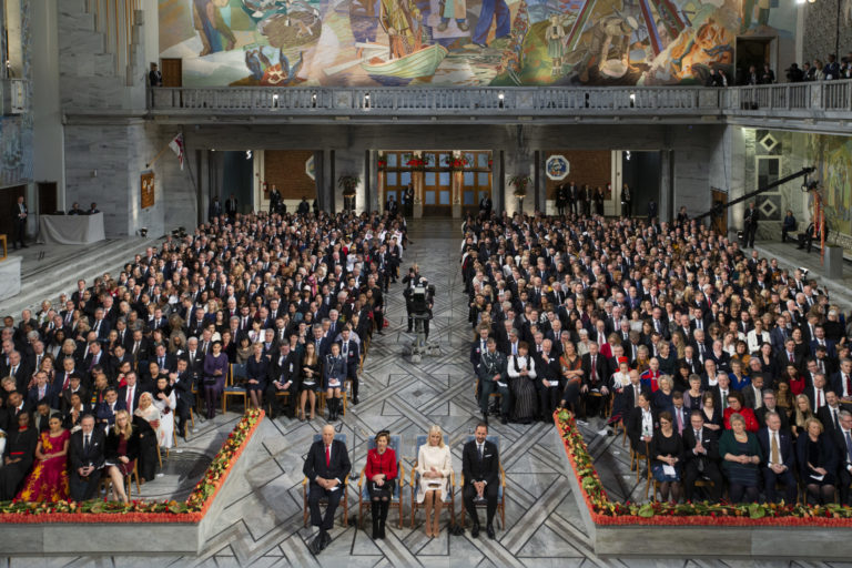 Nobelkomiteen dropper fredsprisutdeling i Oslo rådhus