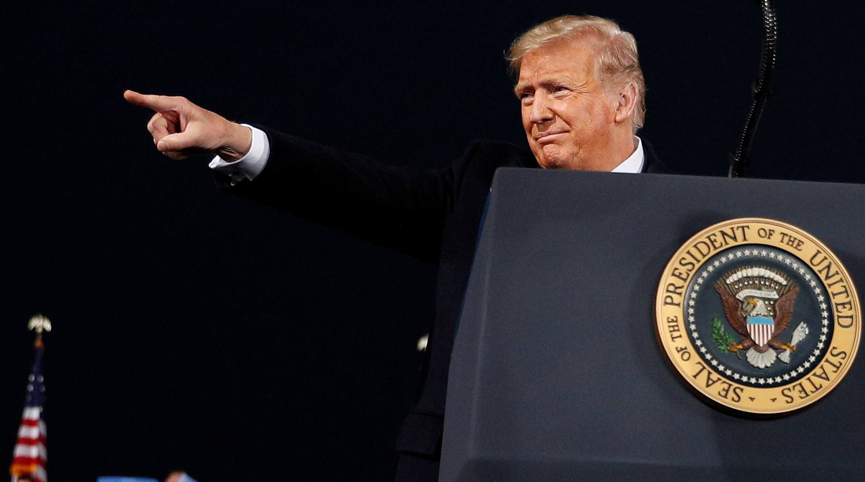 Trump går til felts mot identitets&shy;politikken i en ny president&shy;ordre&nbsp;<span>(+)</span>