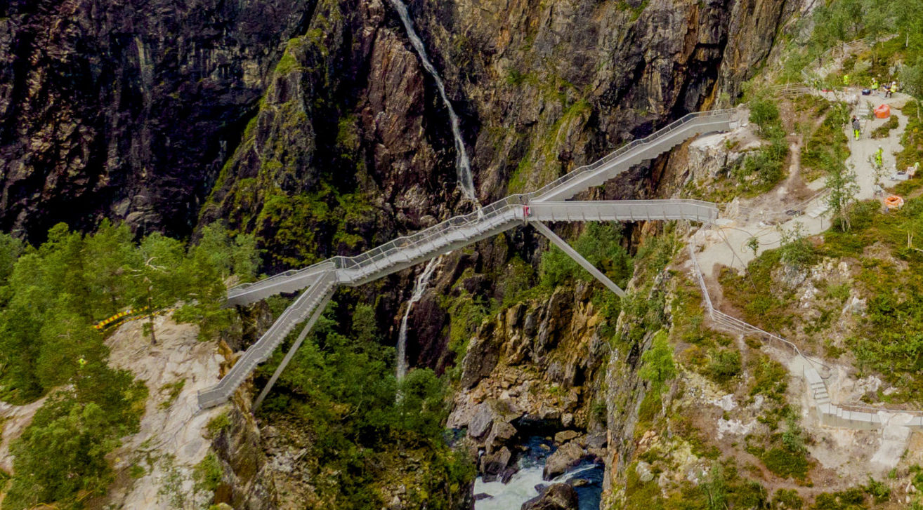 Vøringsfossen på vei ut av naturtilstanden&nbsp;<span>(+)</span>