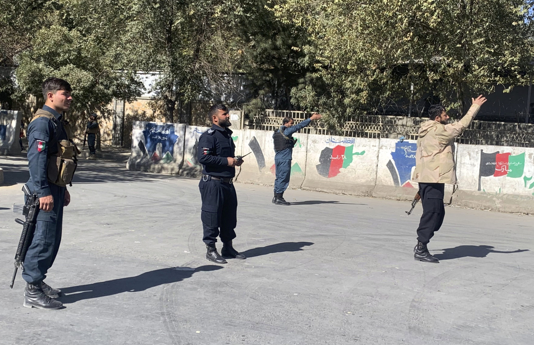 Studenter flyktet i panikk under blodig terrorangrep mot universitetet i Kabul&nbsp;<span>(+)</span>