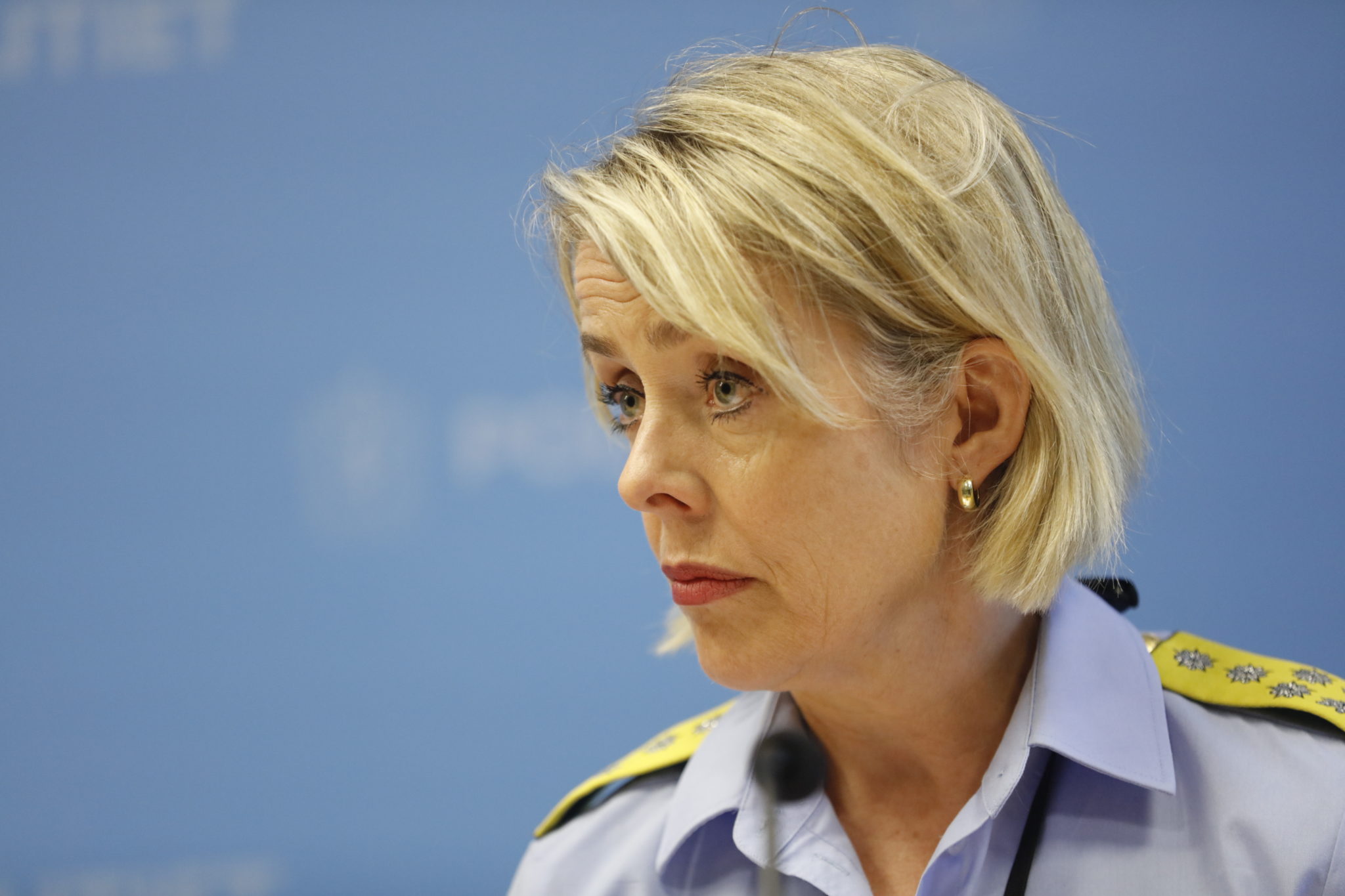 Politiet skal bære våpen i åtte uker til&nbsp;<span>(+)</span>