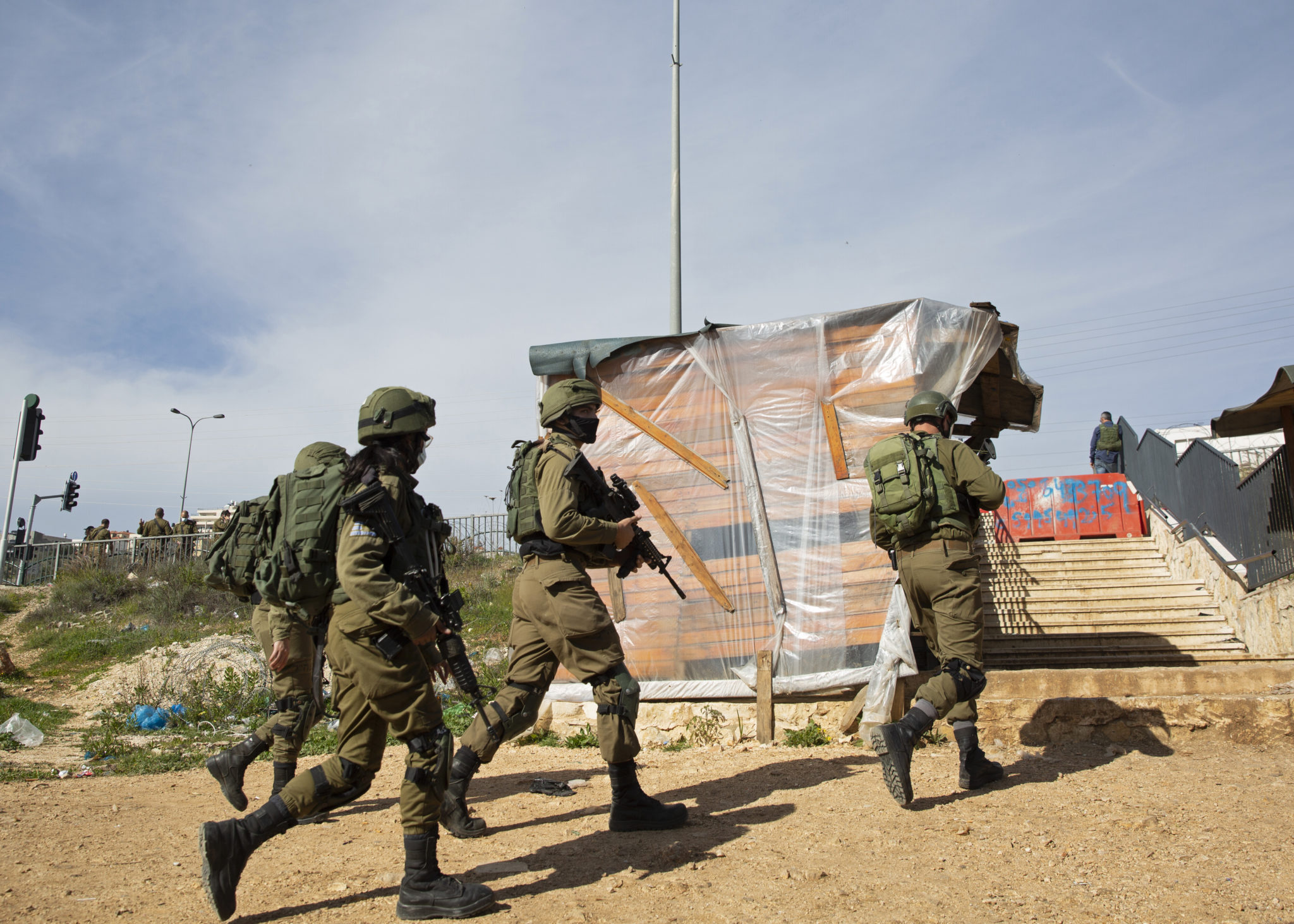 Palestiner drept under knivangrep på kvinnelig israelsk soldat&nbsp;<span>(+)</span>