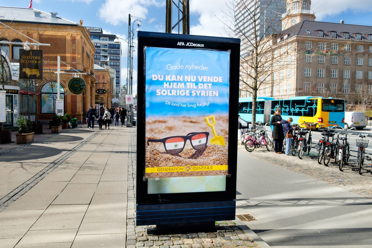 Dansk patriotisk ungdoms&shy;bevegelse får oppmerksomhet for stunt&nbsp;<span>(+)</span>