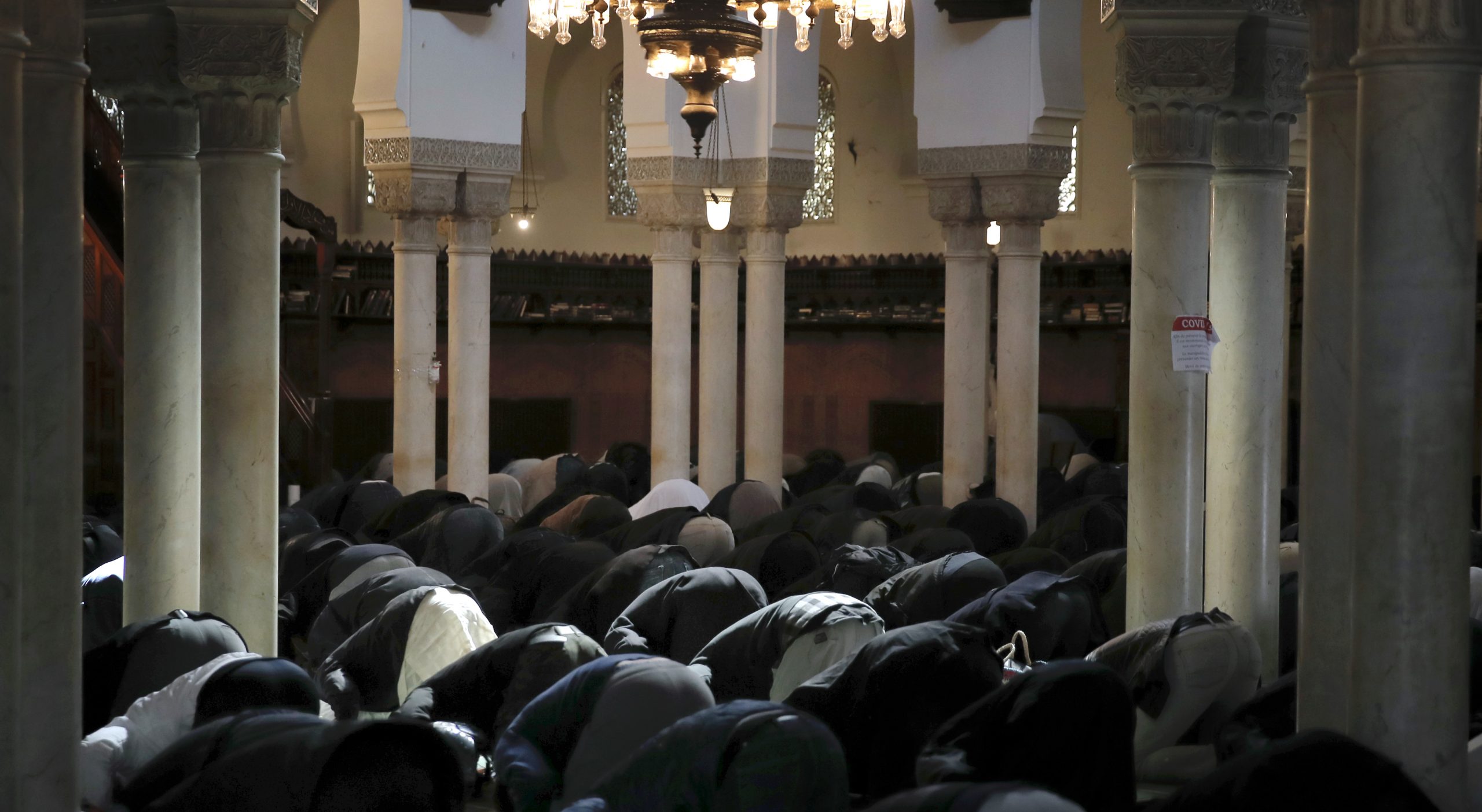 Frankrike: Muslimer som vil be under ramadan, gis unntak fra portforbudet&nbsp;<span>(+)</span>