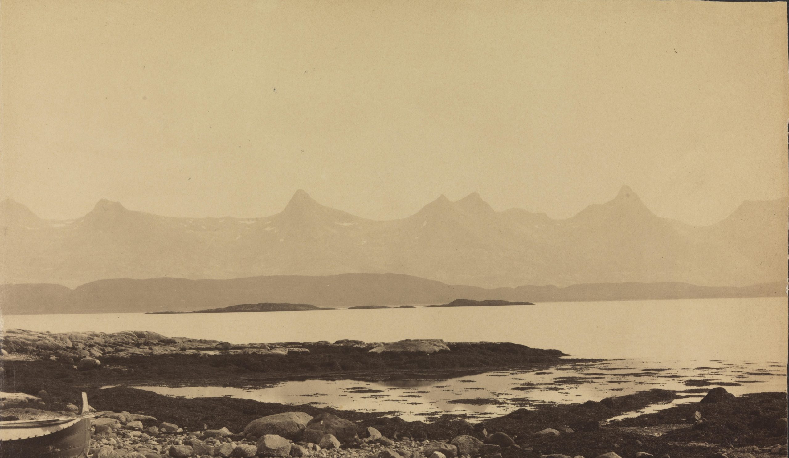 De syv søstre, Nordland (1864-1889)&nbsp;<span>(+)</span>