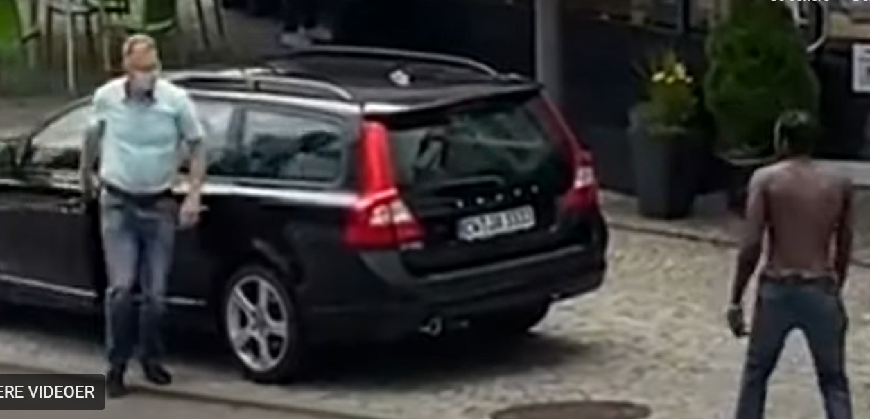 «Nye Europa»: Tysk mann tør ikke løfte en finger når han får bilen ramponert av afrikaner&nbsp;<span>(+)</span>