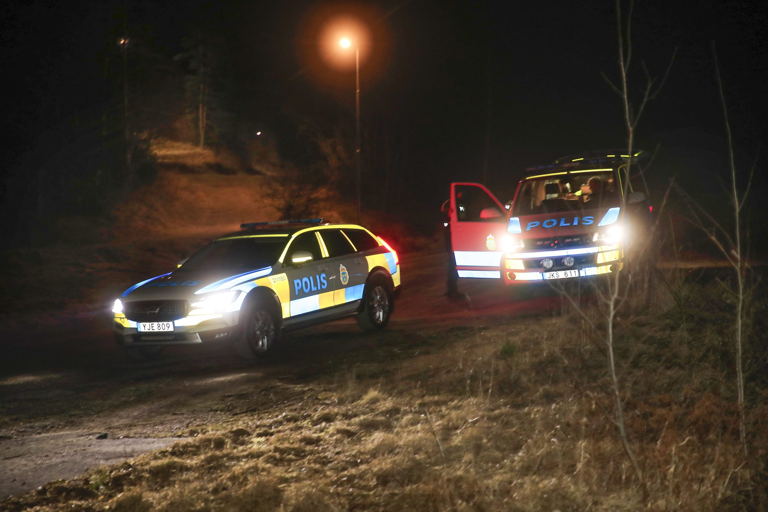 Det hardner til i Sverige: Politipatrulje angrepet av mobb&nbsp;<span>(+)</span>