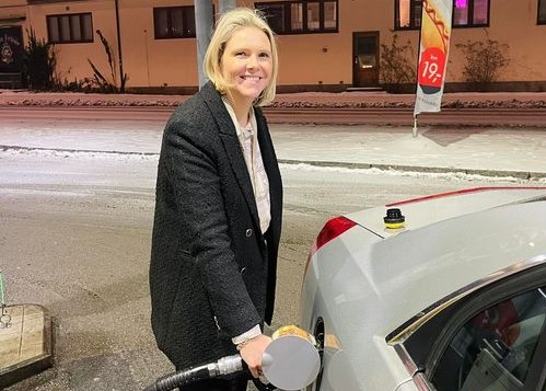 FrP i medvind: Beste måling på et år. Høyre fortsatt størst&nbsp;<span>(+)</span>