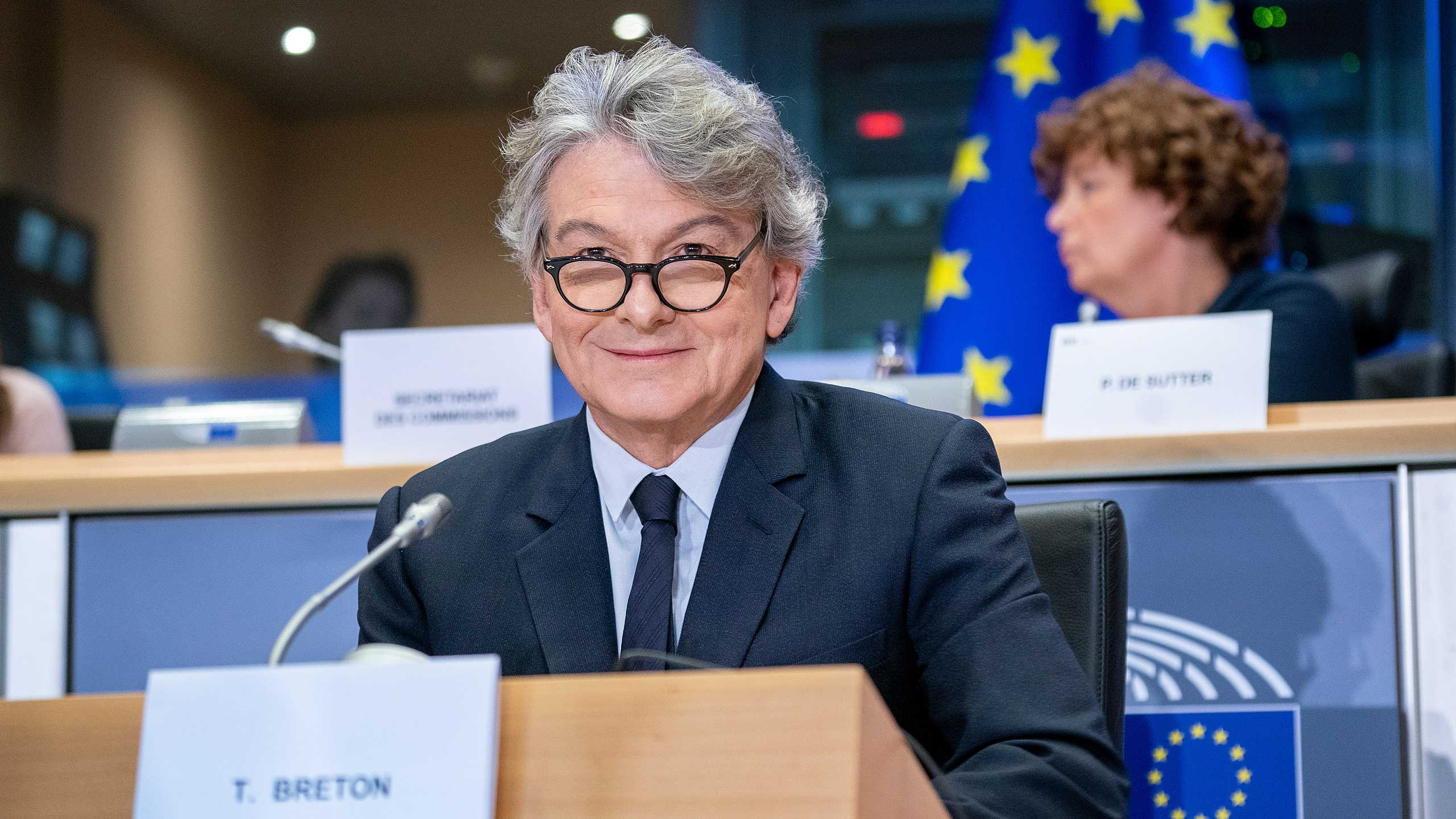 EU-kommissær: Kull- og kjernekraft er nødvendig uten gass fra Russland&nbsp;<span>(+)</span>