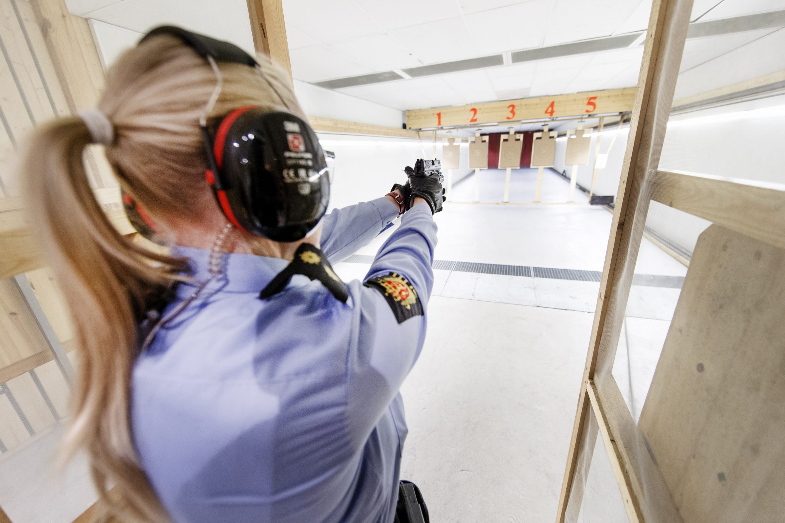 Mener samfunnet er blitt farligere: Politistudentene vil ha mer skytetrening&nbsp;<span>(+)</span>