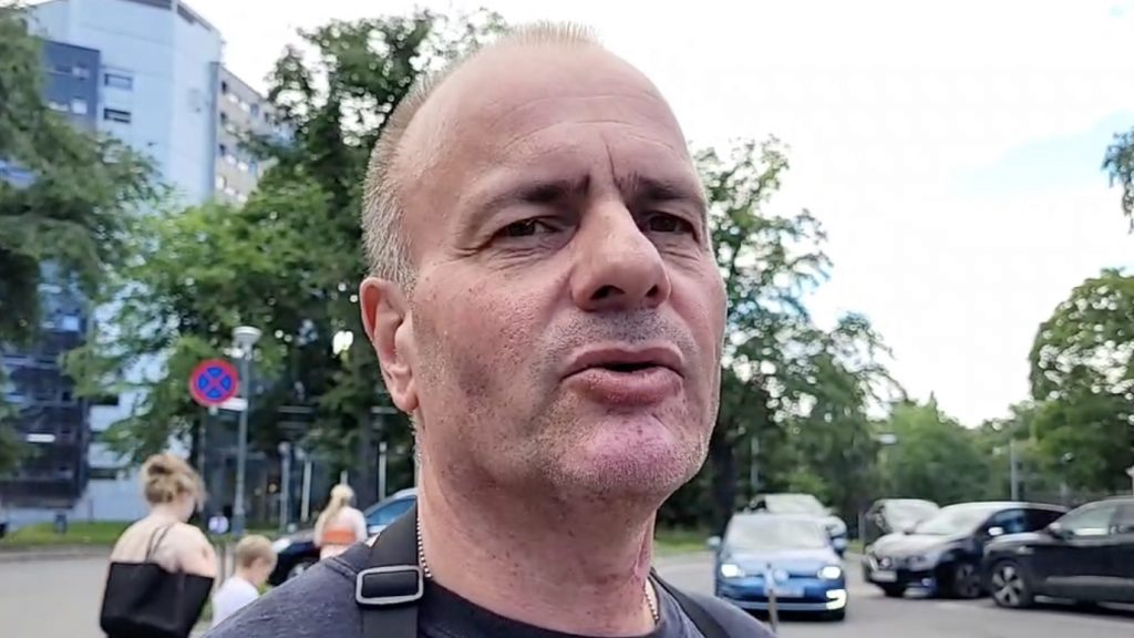 Vi må bare fortsette å brenne koraner
