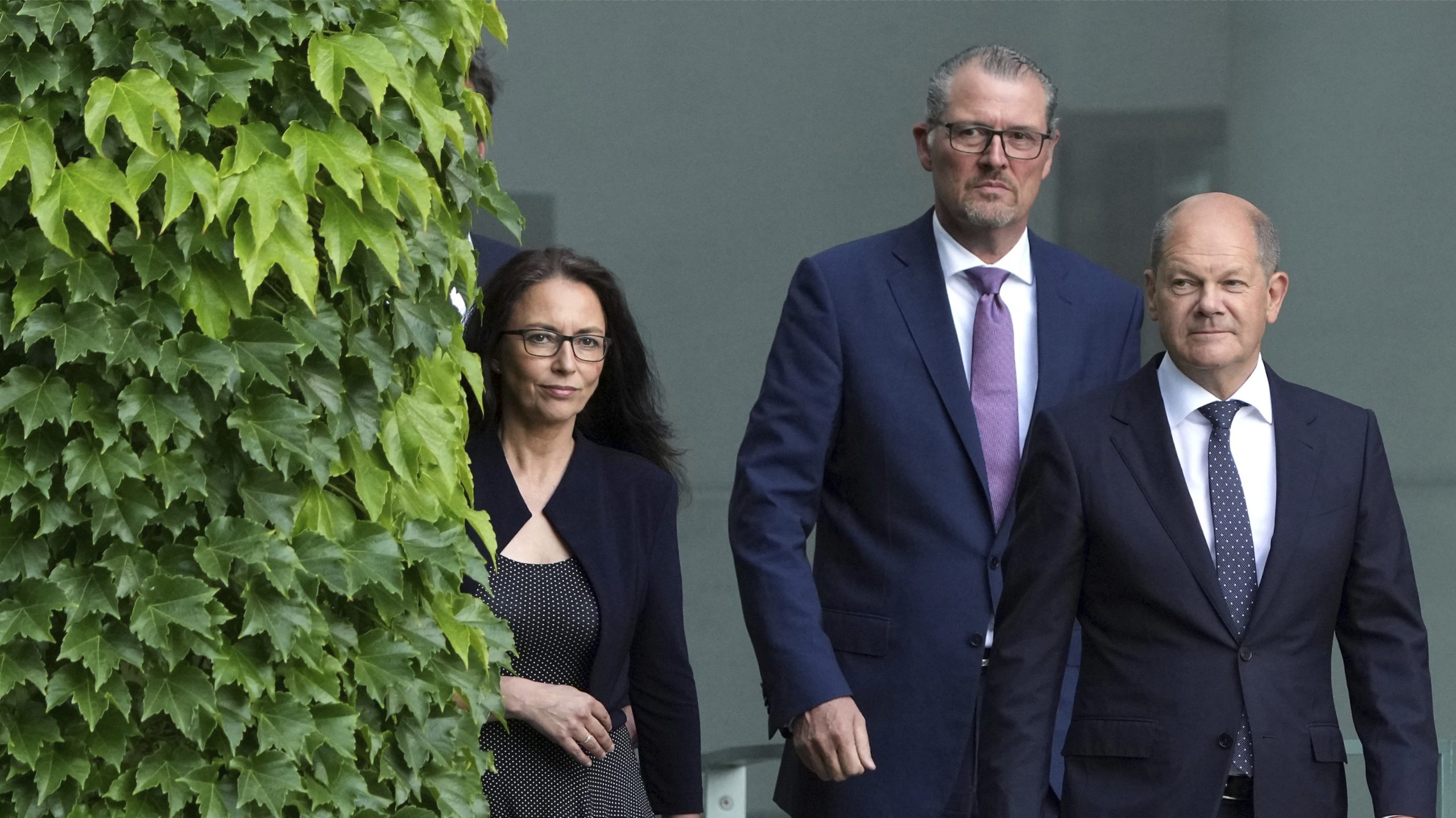 Olaf Scholz bruker energikrisen og emosjonell utpressing til å unngå opposisjon&nbsp;<span>(+)</span>