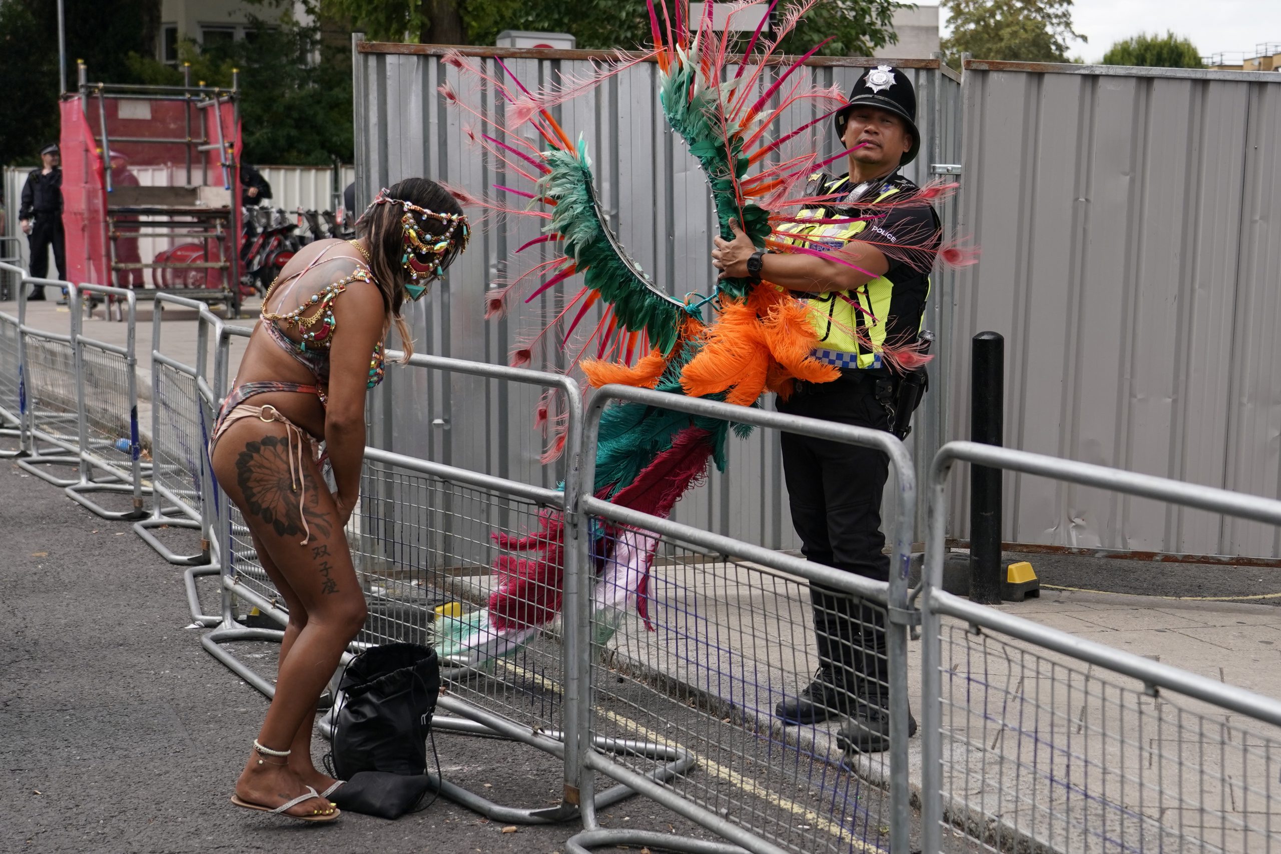 Blodig karneval i London: Flere er knivstukket, minst en er drept, politiet slår full alarm&nbsp;<span>(+)</span>