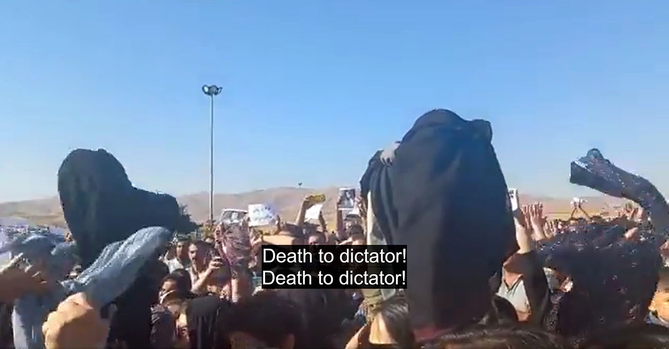 Iran appellerer til venstresiden: Kaller protestene «islamofobi»&nbsp;<span>(+)</span>