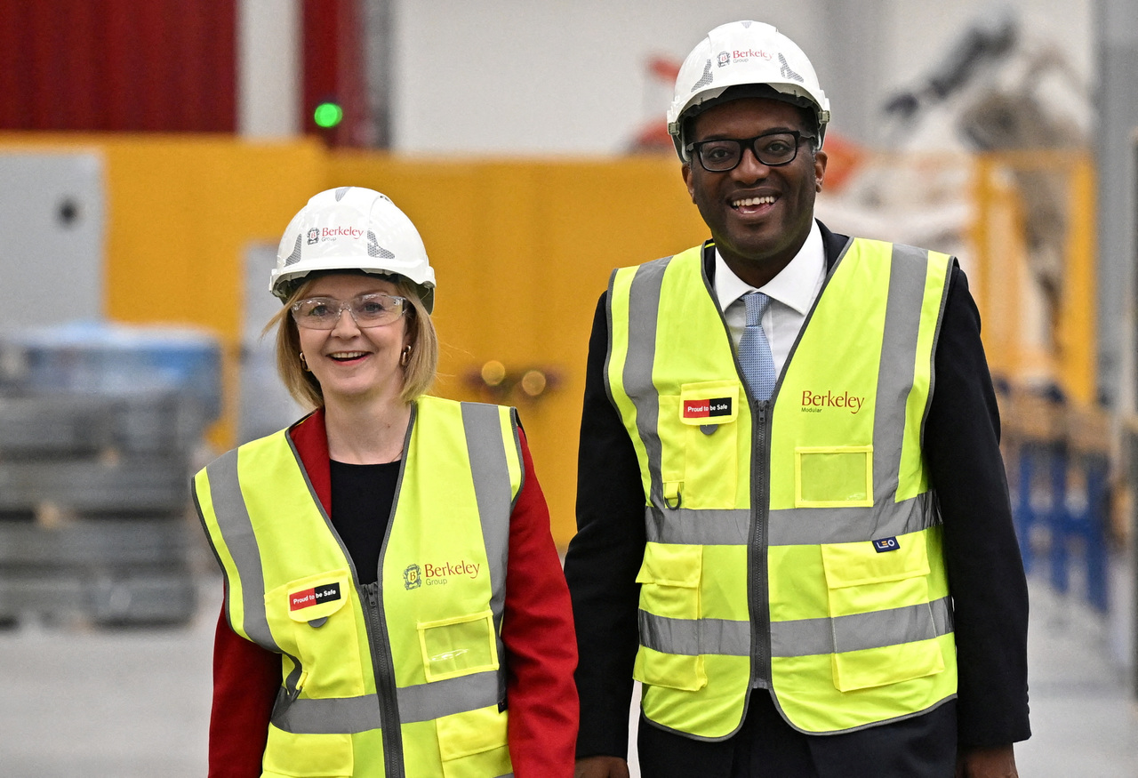 Britisk Labour-MP kalte finansminister Kwarteng for «over&shy;fladisk svart»&nbsp;<span>(+)</span>
