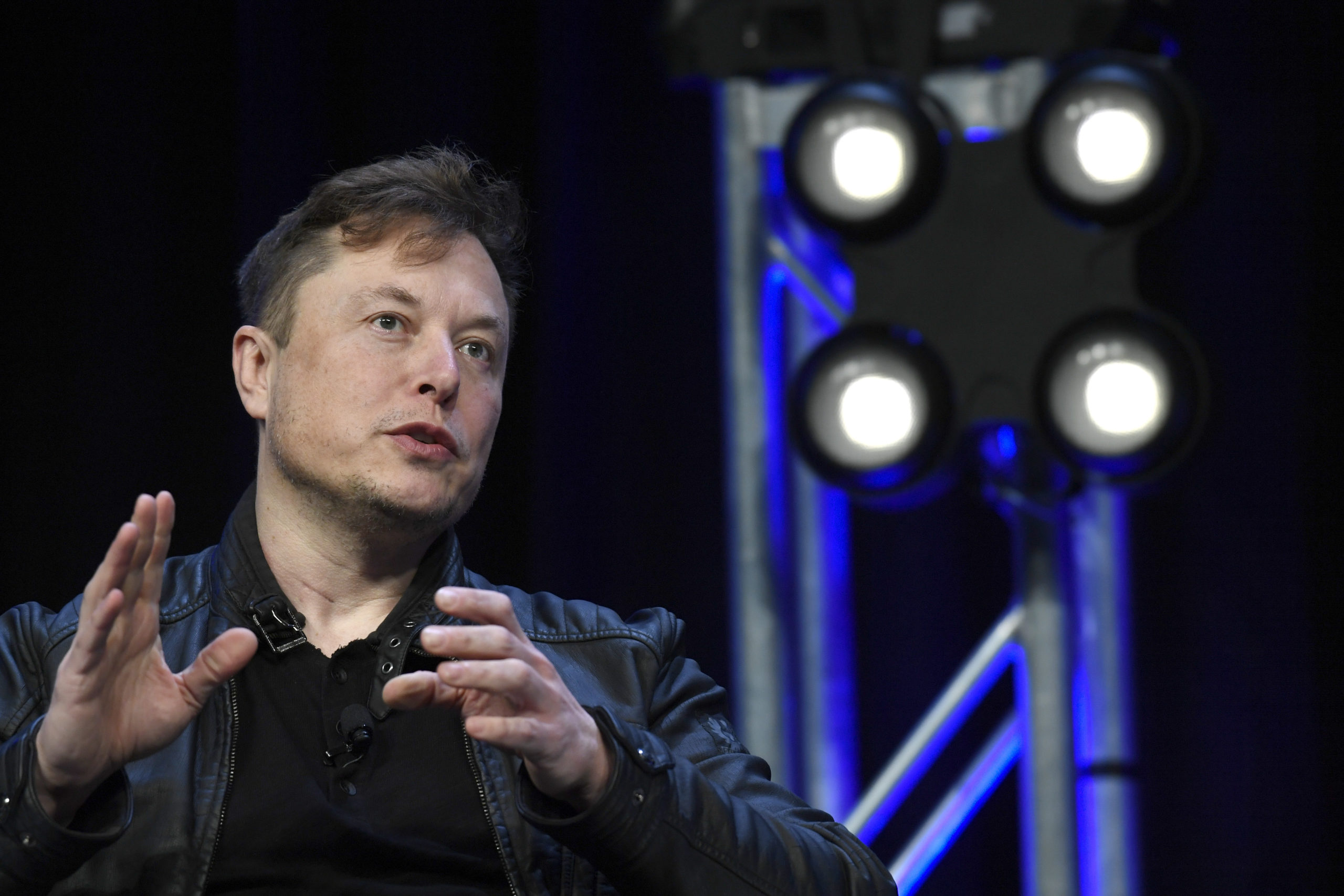Elon Musk har fullført kjøpet av Twitter – sparket flere toppledere&nbsp;<span>(+)</span>
