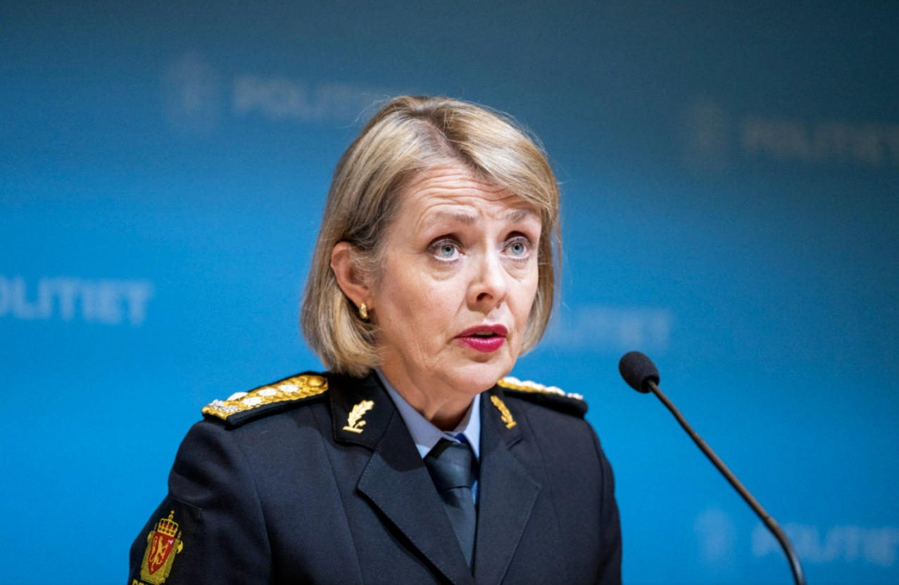 Politiet skal fortsatt være væpnet, trusselbildet anses som svært alvorlig&nbsp;<span>(+)</span>