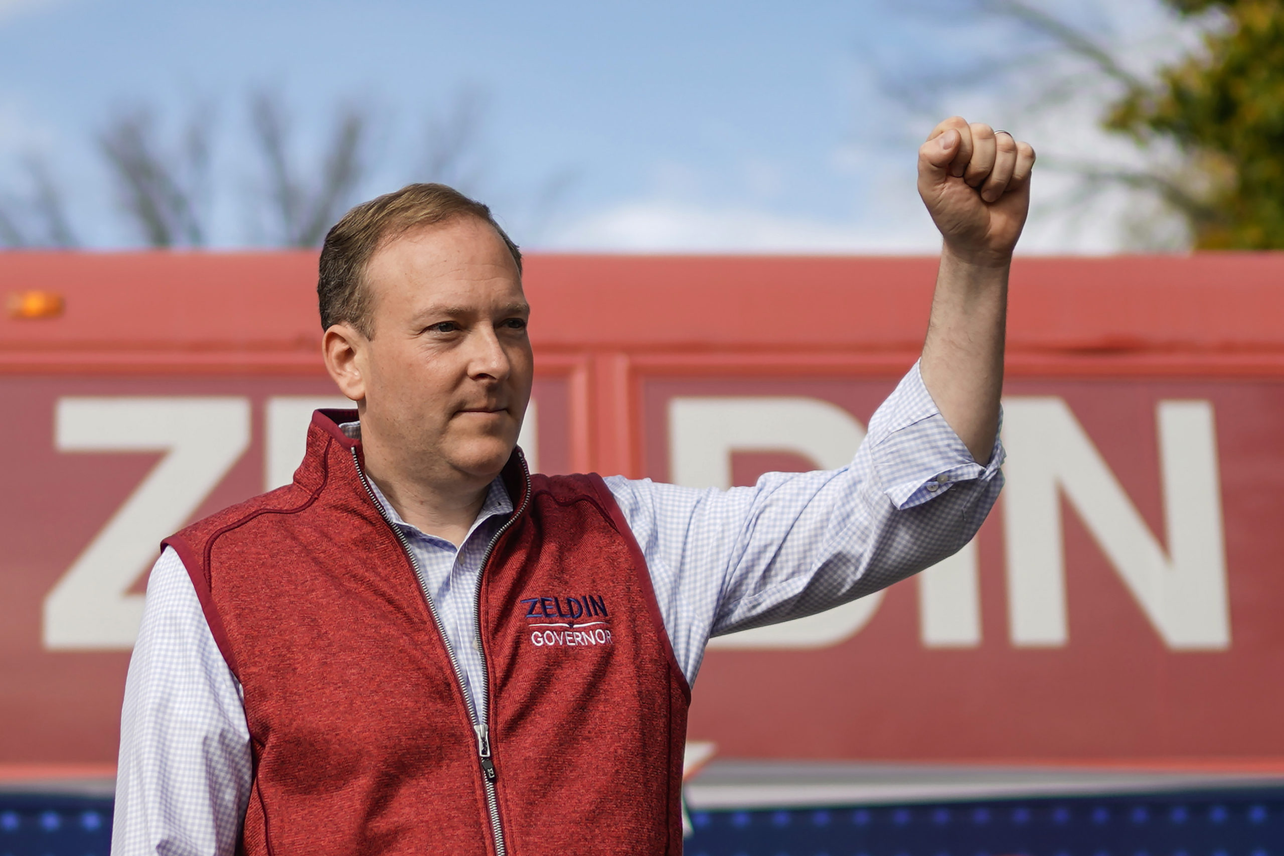 Lee Zeldin (R) tar ledelsen i guvernørvalget i New York, ifølge meningsmåling&nbsp;<span>(+)</span>