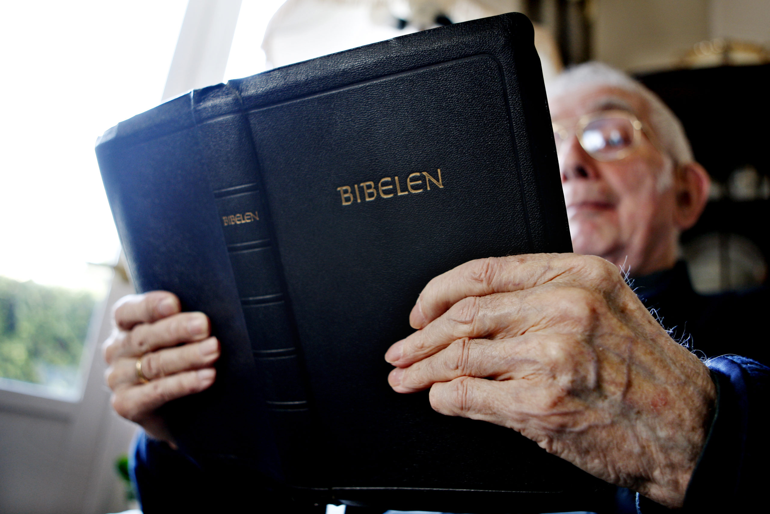 Bibelen blir politisk korrekt: «Bror» blir til «bror og søster» i ny utgave&nbsp;<span>(+)</span>