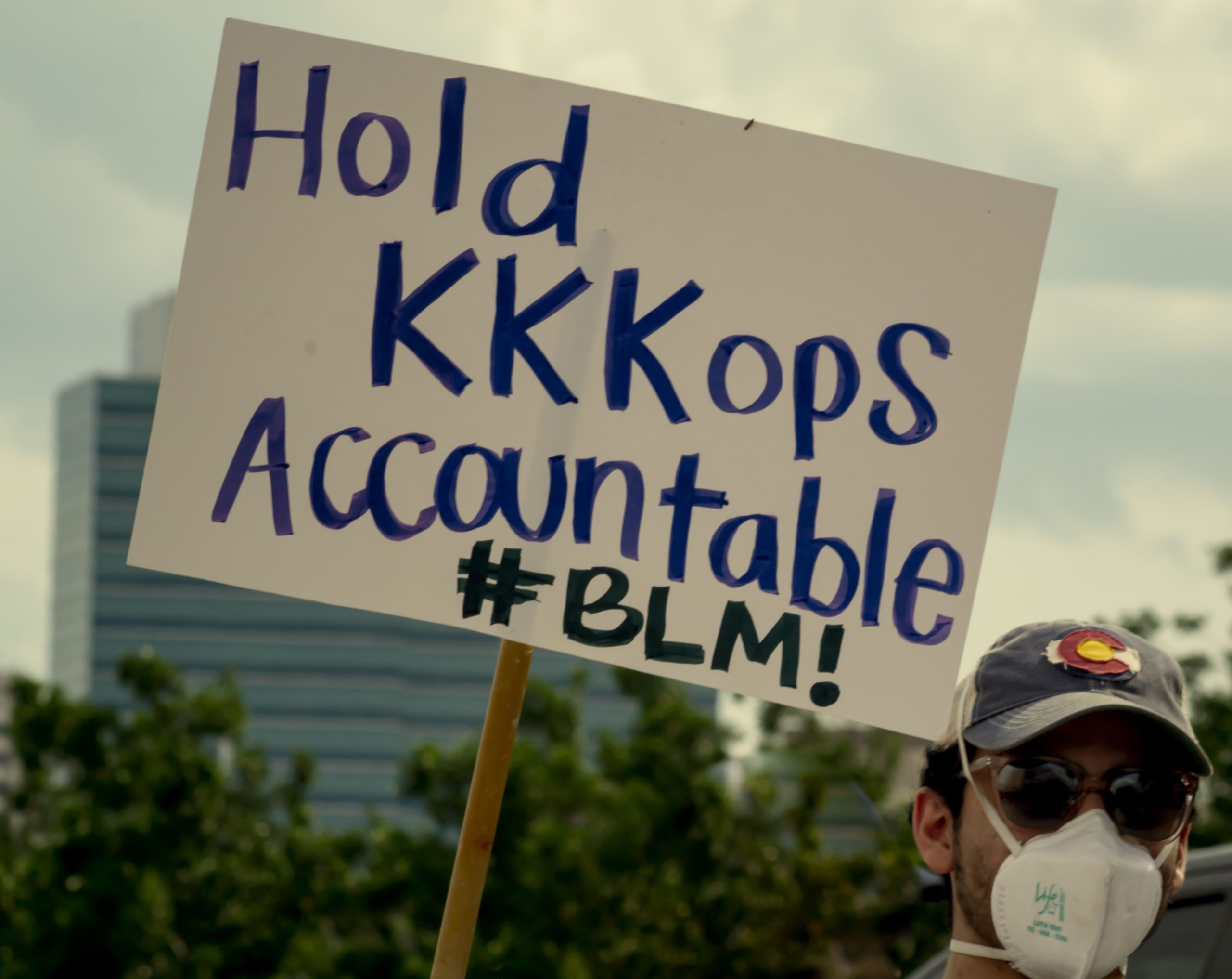 Politimann frikjent etter å ha "dyttet" svart kvinne under BLM-protest i Florida&nbsp;<span>(+)</span>