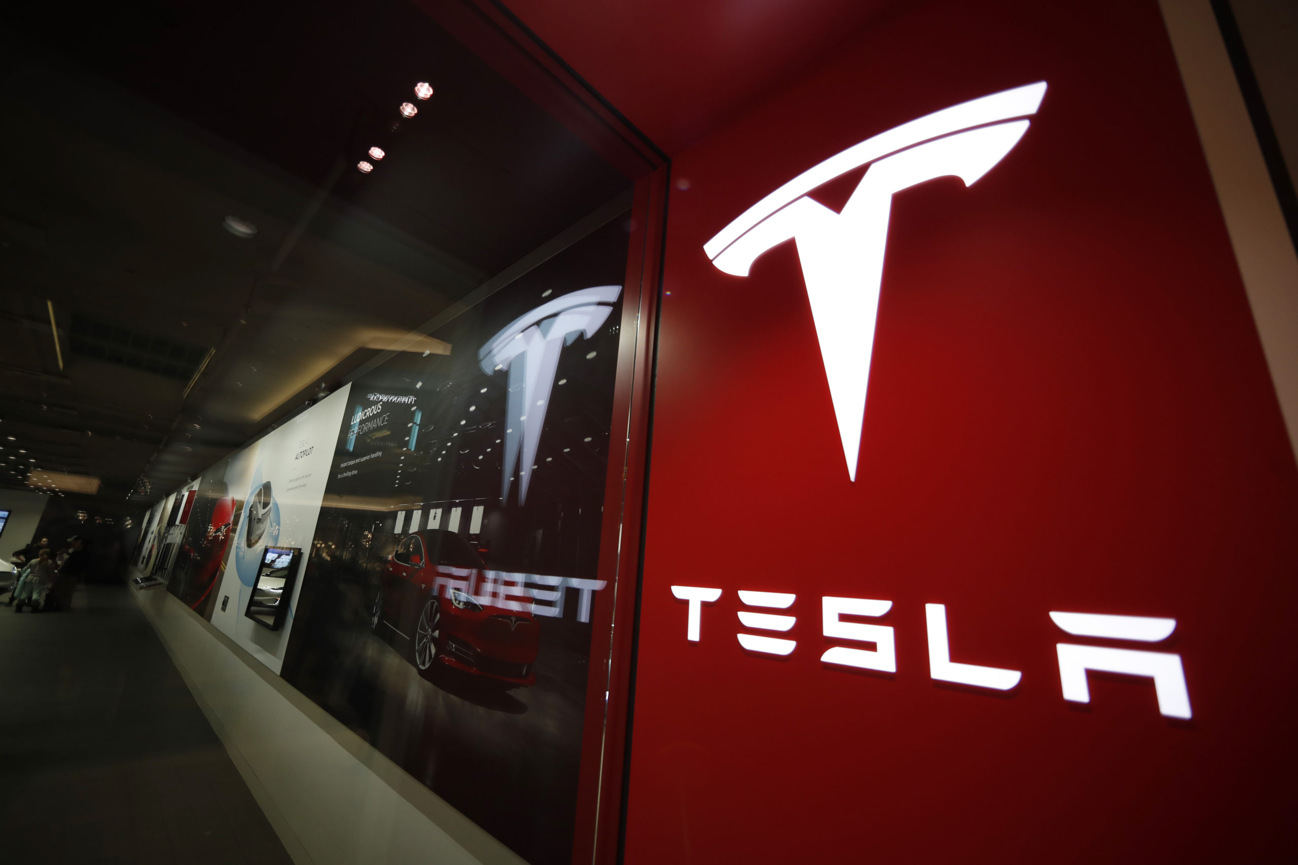 Tesla mest solgte bilmerke i Norge