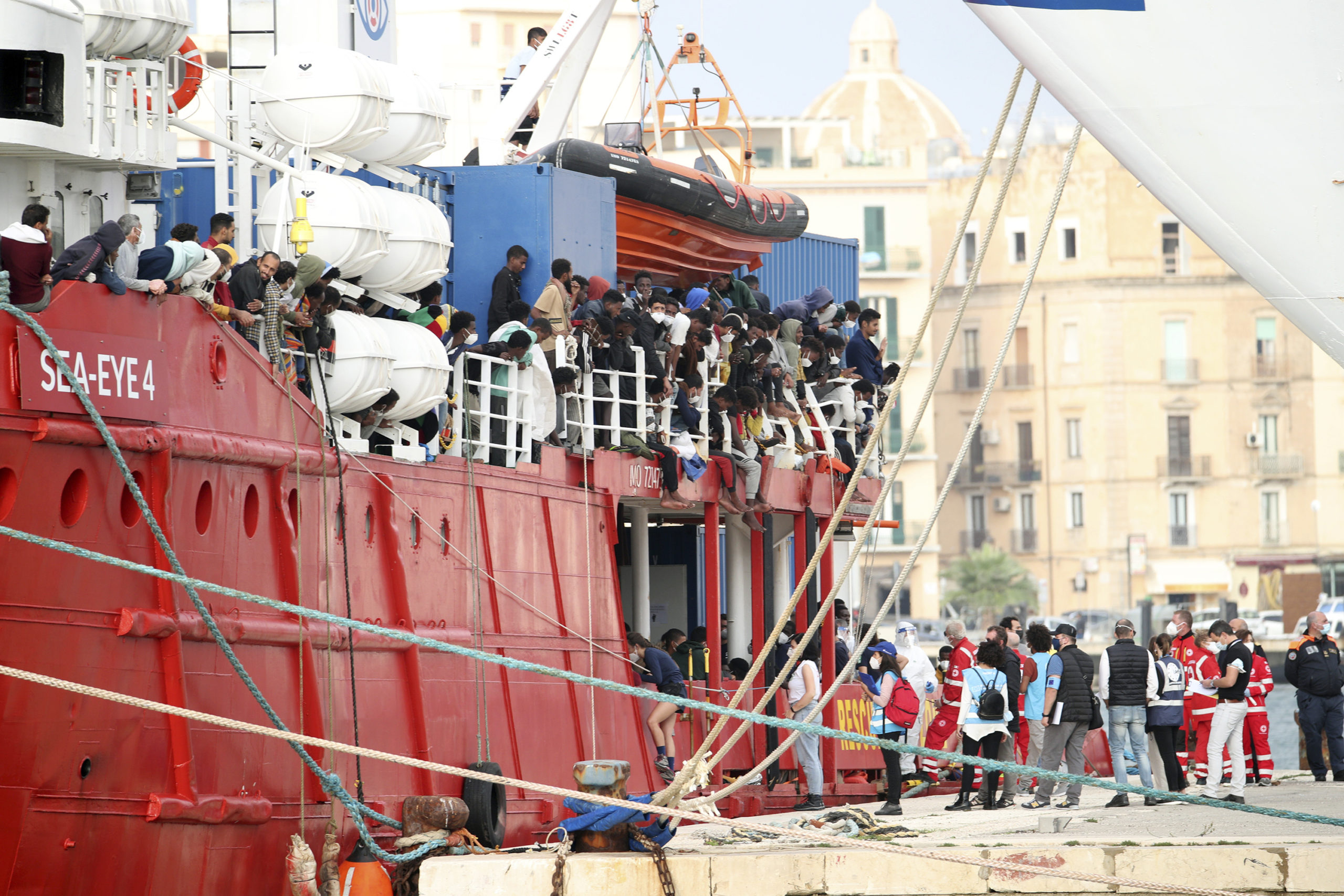 Italia tar rettslige skritt mot mannskap på redningsskip&nbsp;<span>(+)</span>