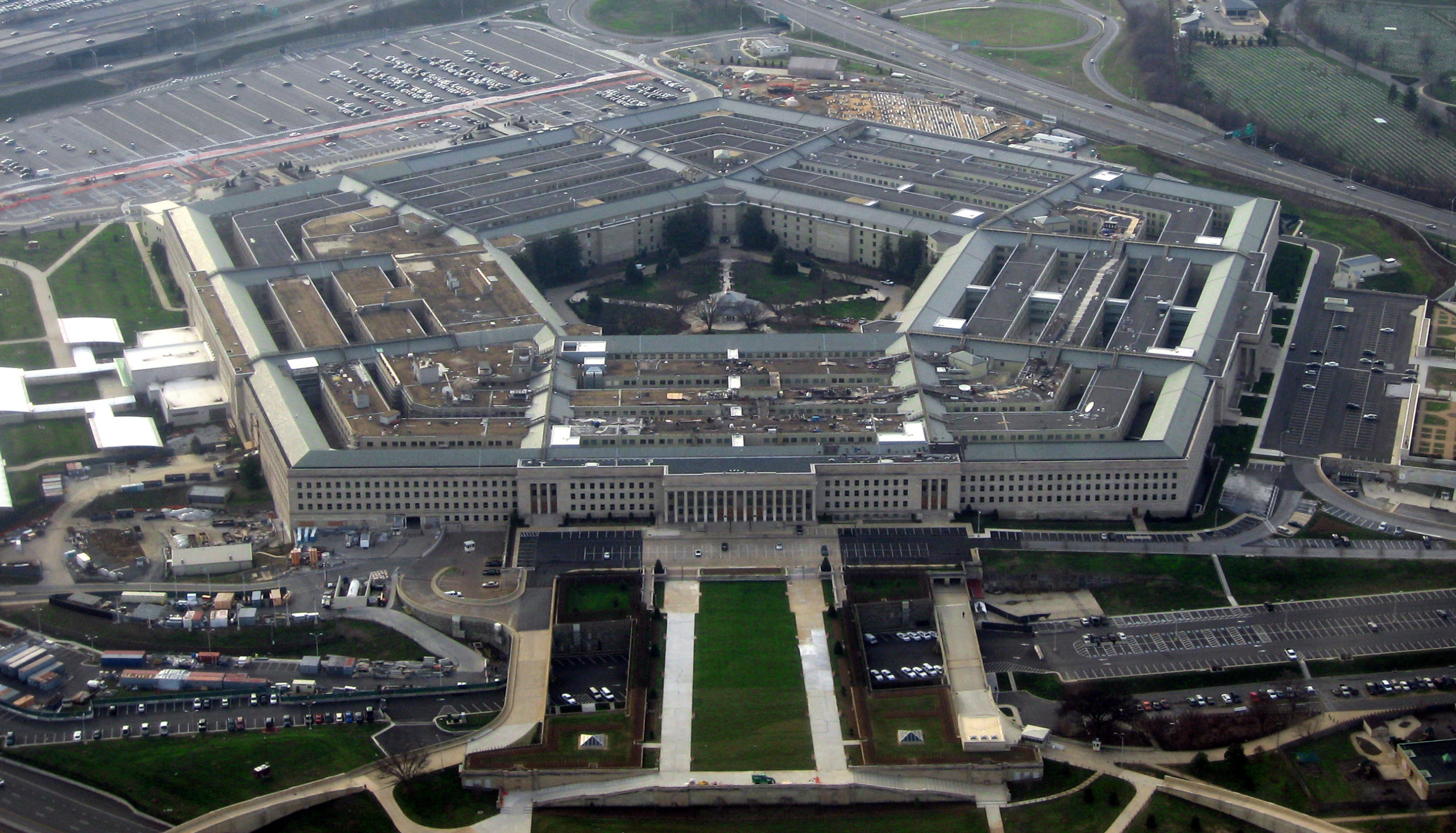 Pentagon har «verdens største hemmelige hær» til å hjernevaske folket&nbsp;<span>(+)</span>
