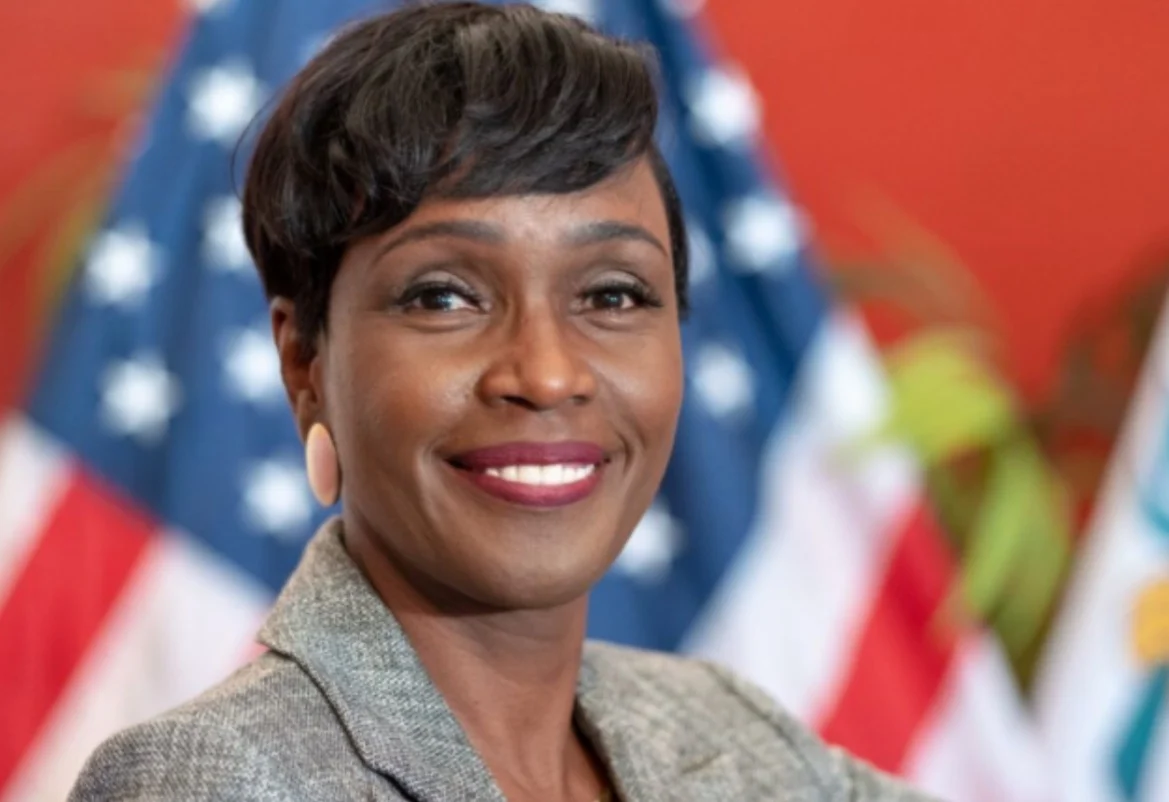 Ville stevne JP Morgan for Jeffrey Epstein-kontoer, ble selv sparket&nbsp;<span>(+)</span>