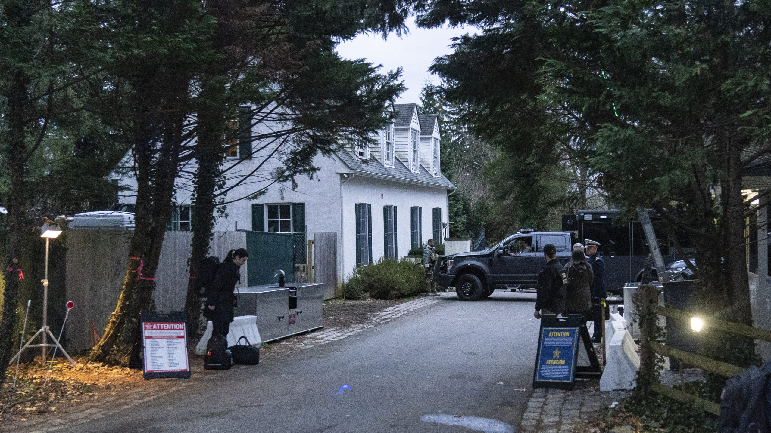 FBI har funnet flere graderte dokumenter under ransaking av Bidens hjem&nbsp;<span>(+)</span>