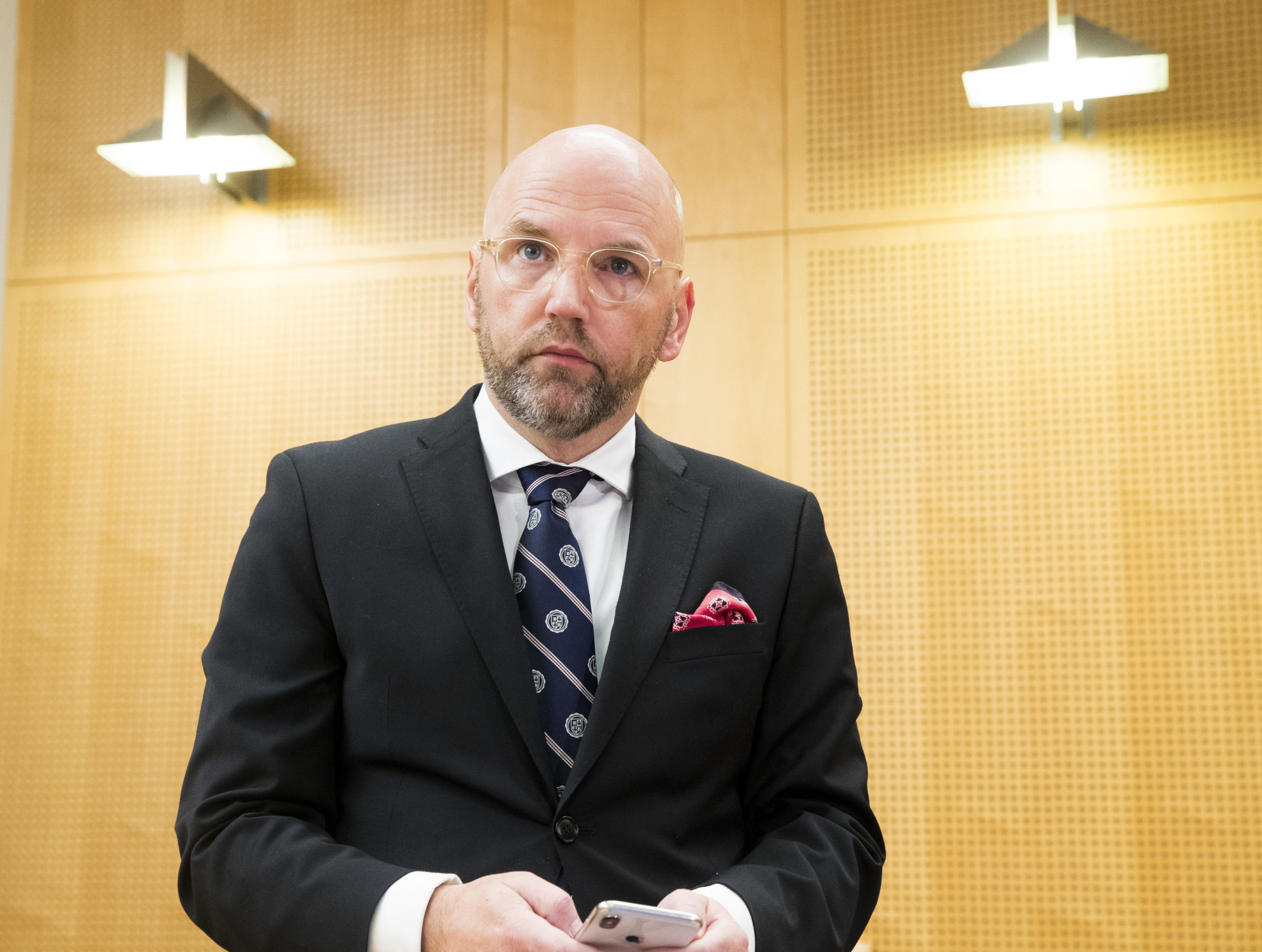 Barne- og ungdoms&shy;arbeider erkjenner straff&shy;skyld for noen voldtekter&nbsp;<span>(+)</span>