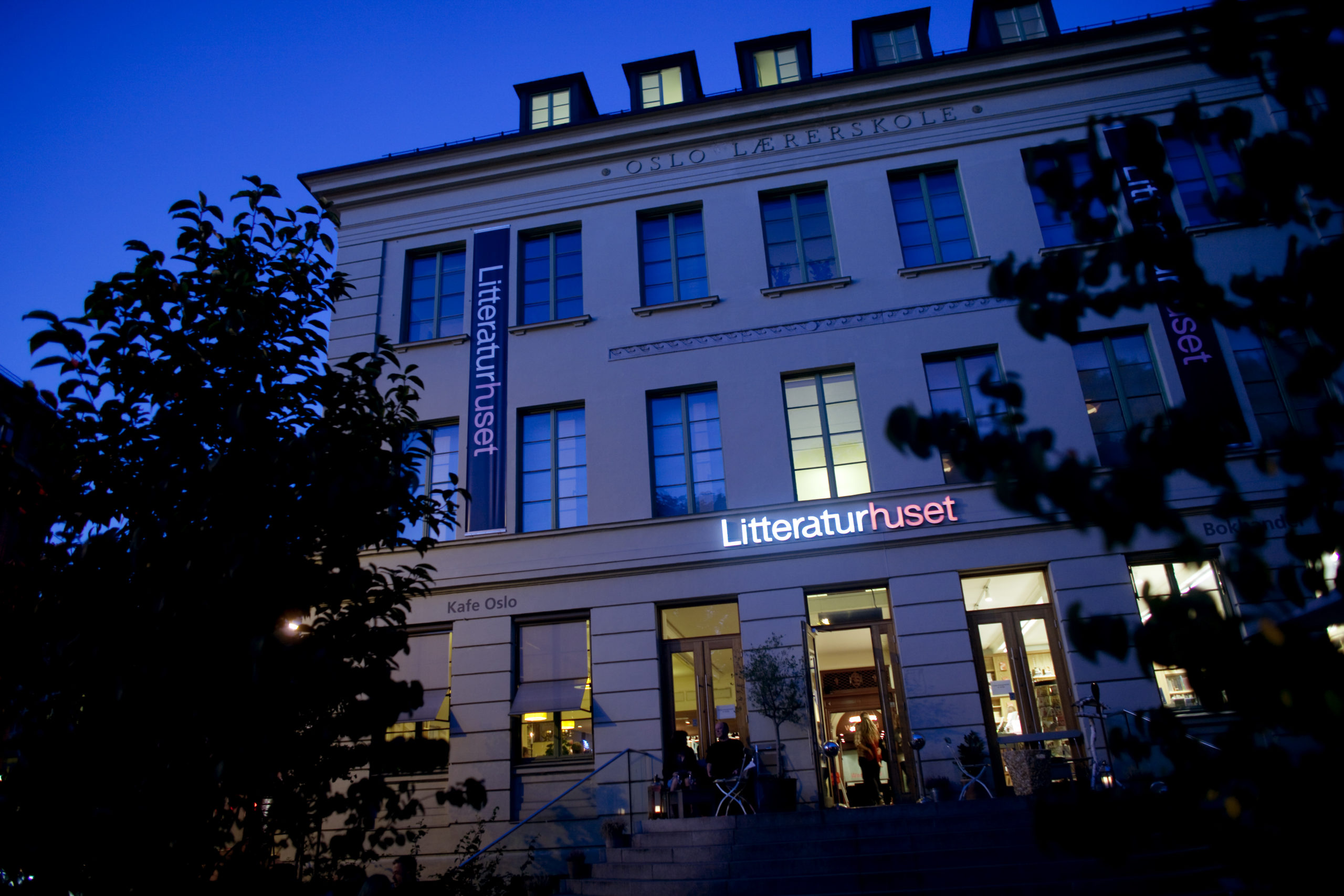 Litteraturhuset med scenenekt, sa nei til bokbad på grunn av tittelen&nbsp;<span>(+)</span>