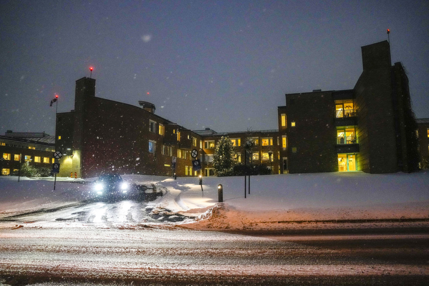 Måtte betale 55.000 kroner for kjønns&shy;bekreftende inngrep i utlandet – mener dette må tilbys gratis i Norge&nbsp;<span>(+)</span>