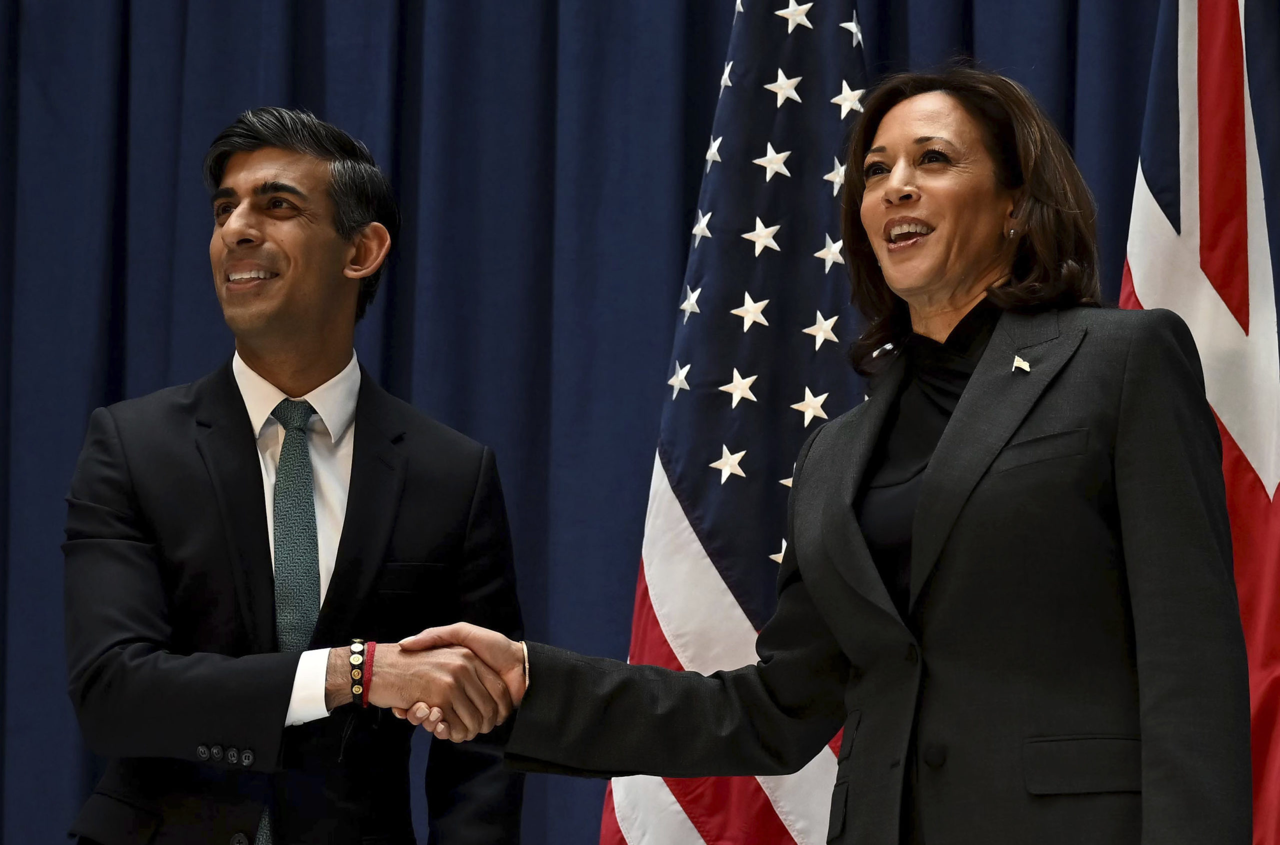 Rishi Sunak: Ukraina må få jagerfly&nbsp;<span>(+)</span>