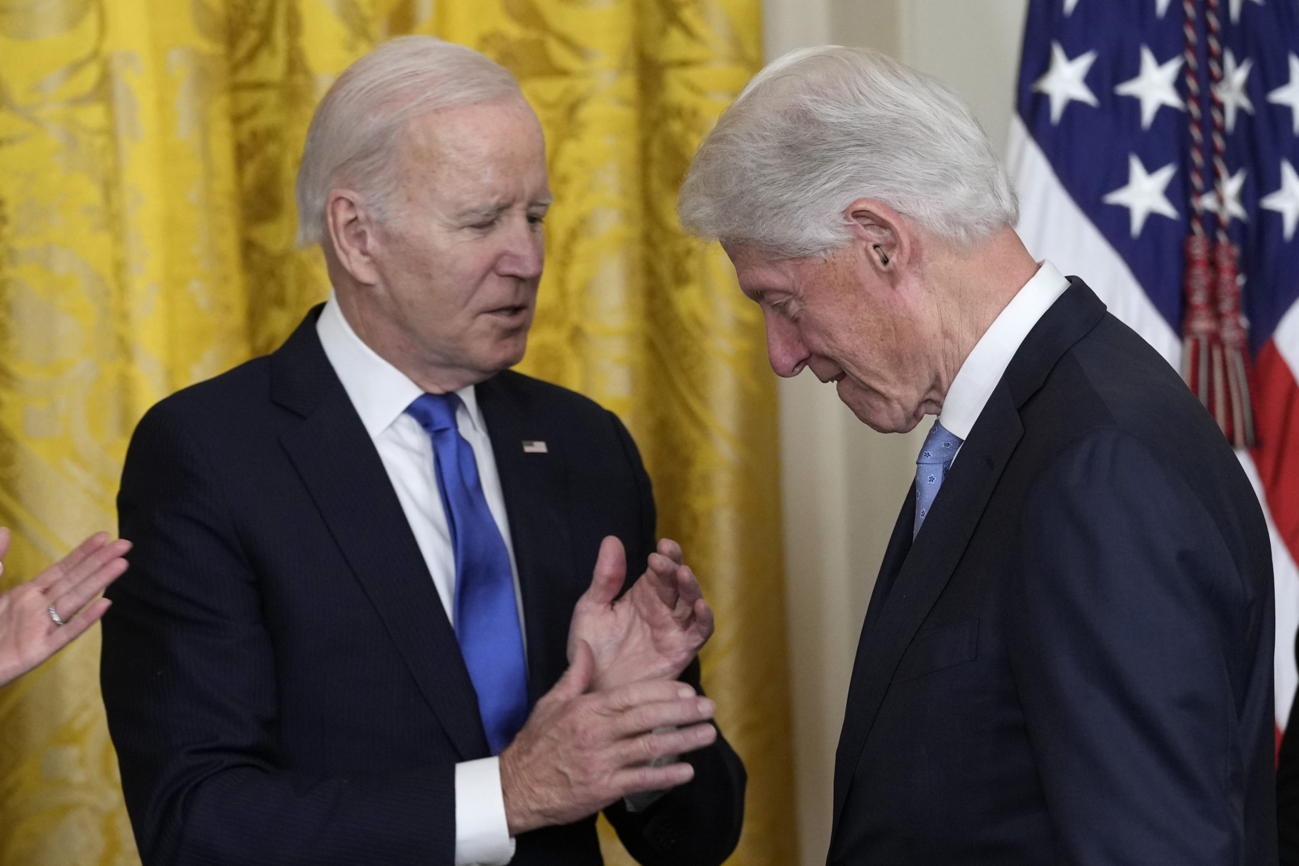 Biden: Mer enn halvparten av kvinnene i min administrasjon er kvinner&nbsp;<span>(+)</span>