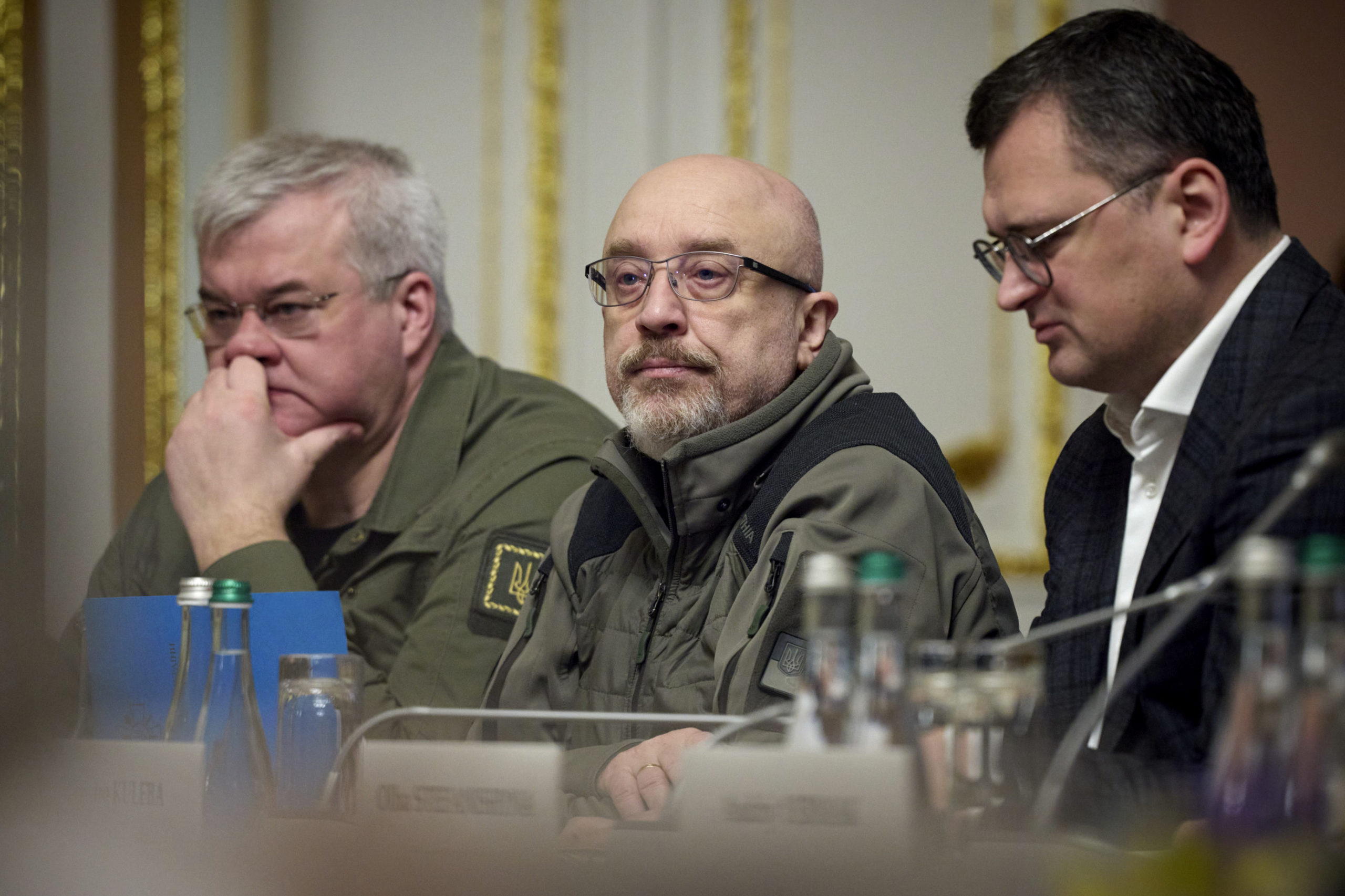 Ukraina ber om klase&shy;våpen. Helt uaktuelt, sier Støre&nbsp;<span>(+)</span>