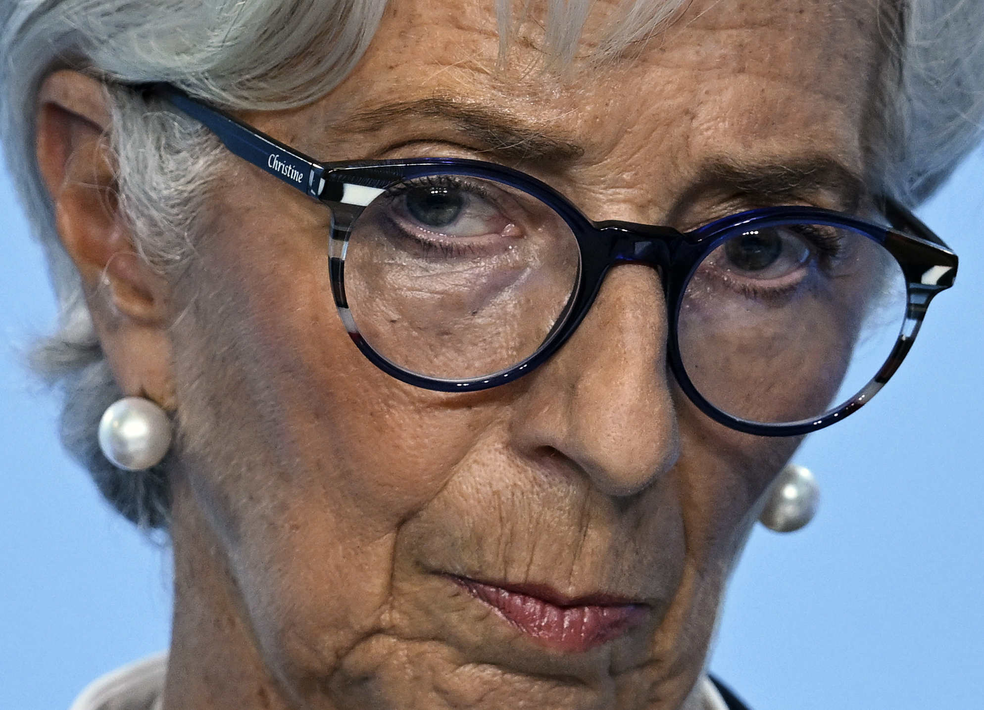 Lagarde ut mot Trump