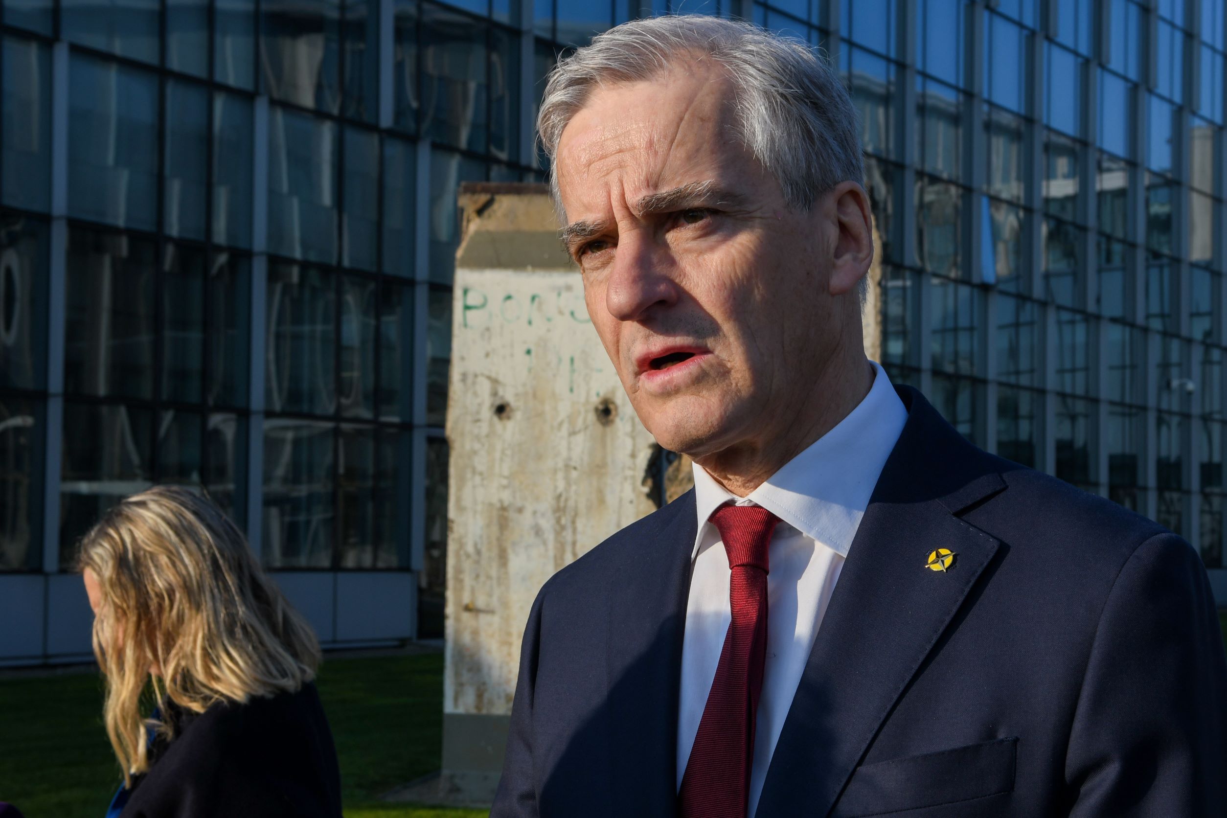 Støre could become head of NATO in 2009: No thanks – Documents