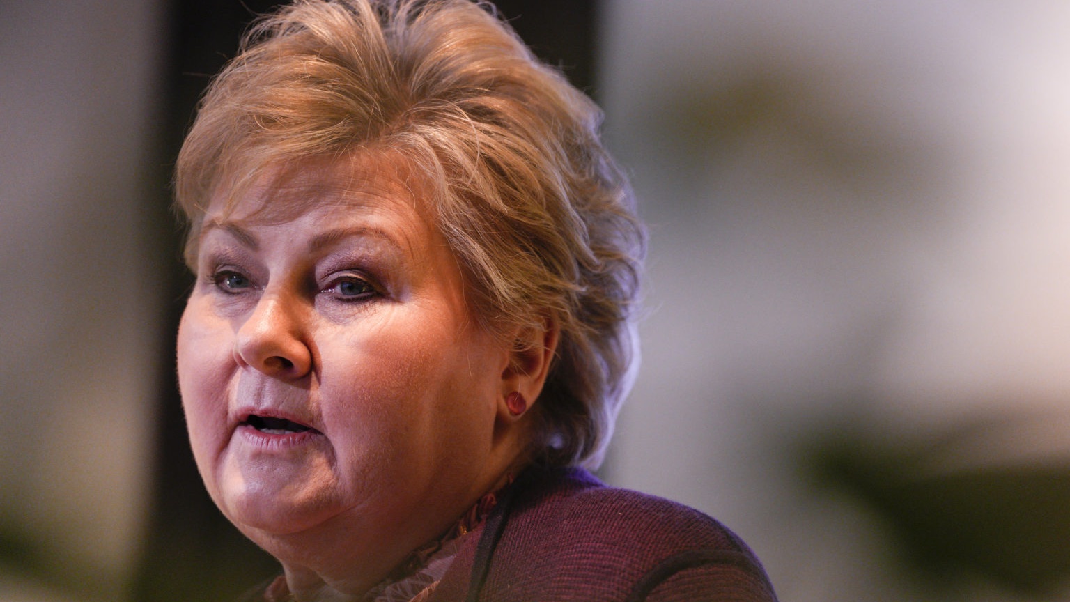 Erna Solberg vil kjempe for Flytoget&nbsp;<span>(+)</span>