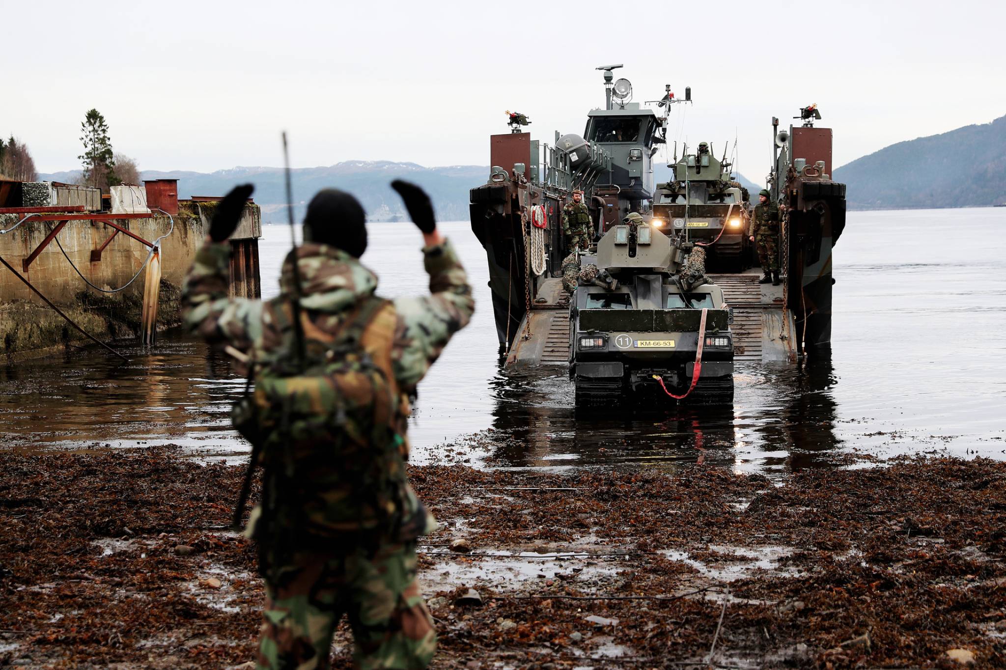 Massive militærøvelser i nord – til lands og til vanns&nbsp;<span>(+)</span>