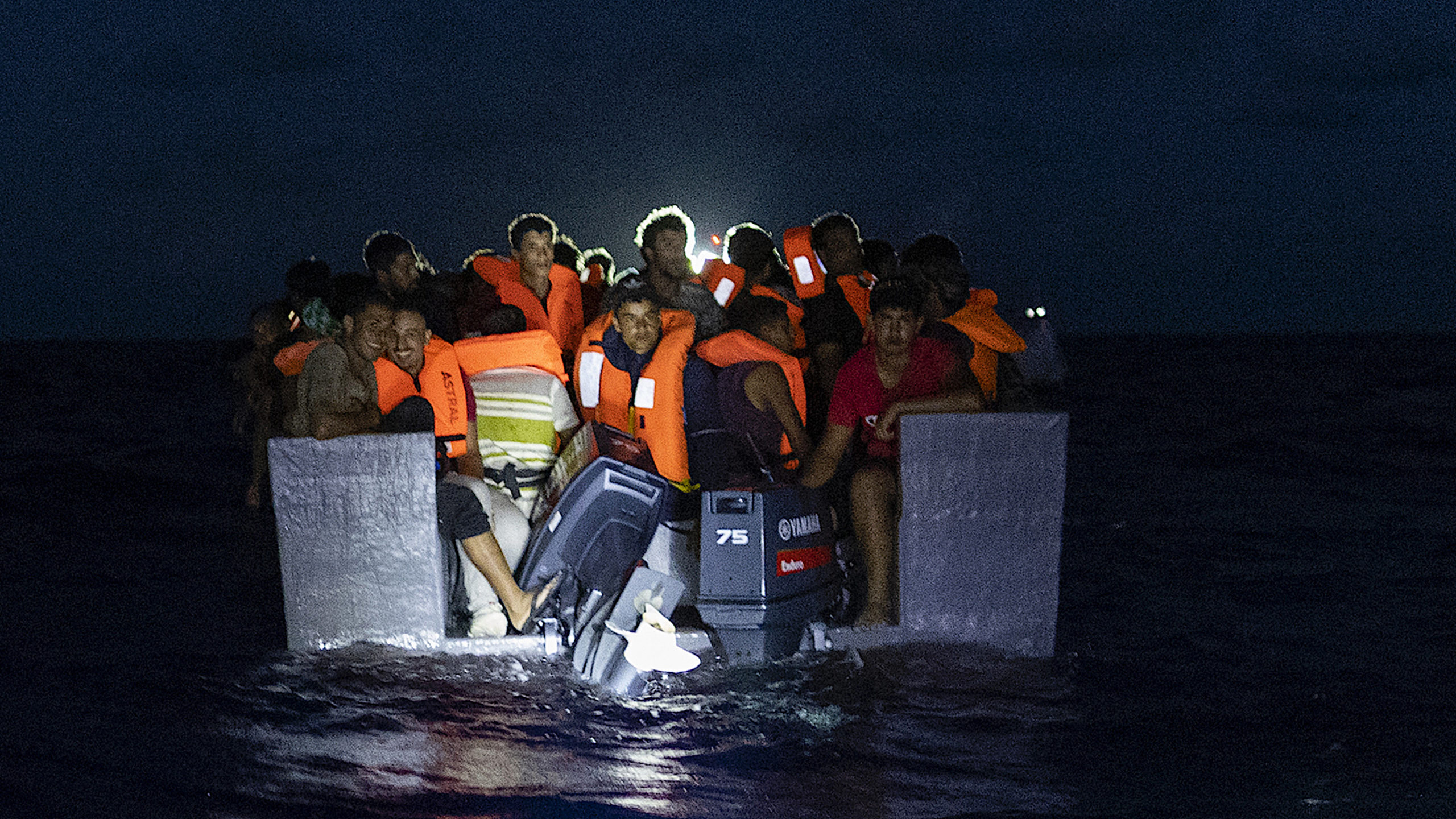 Menneske­smugler i Libya: Migrant­båter har radio­kontakt med NGO-skip&nbsp;<span>(+)</span>